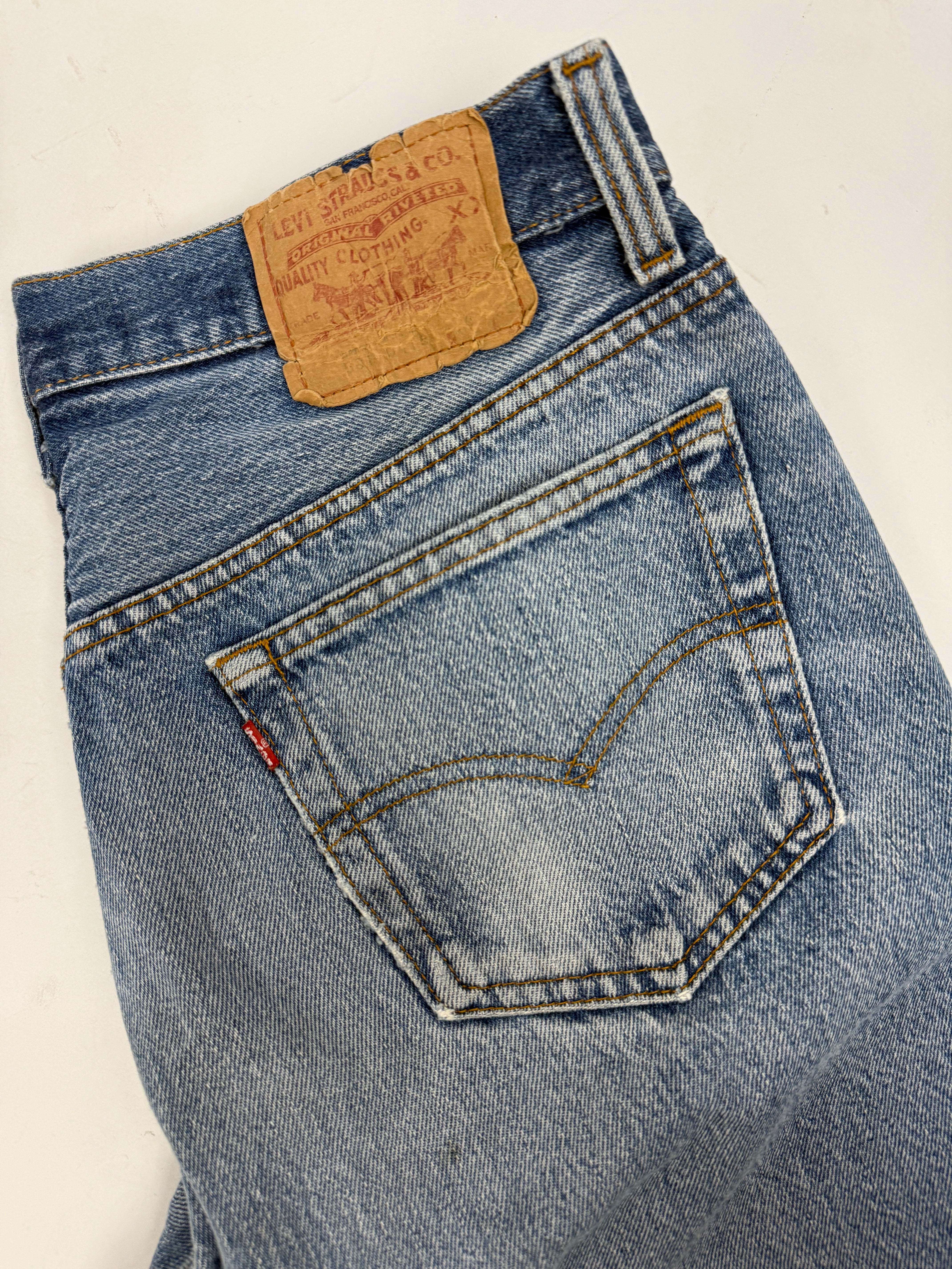 Bermuda Levi's 557 Relaxed Light Wash - Taglia 46/48 M