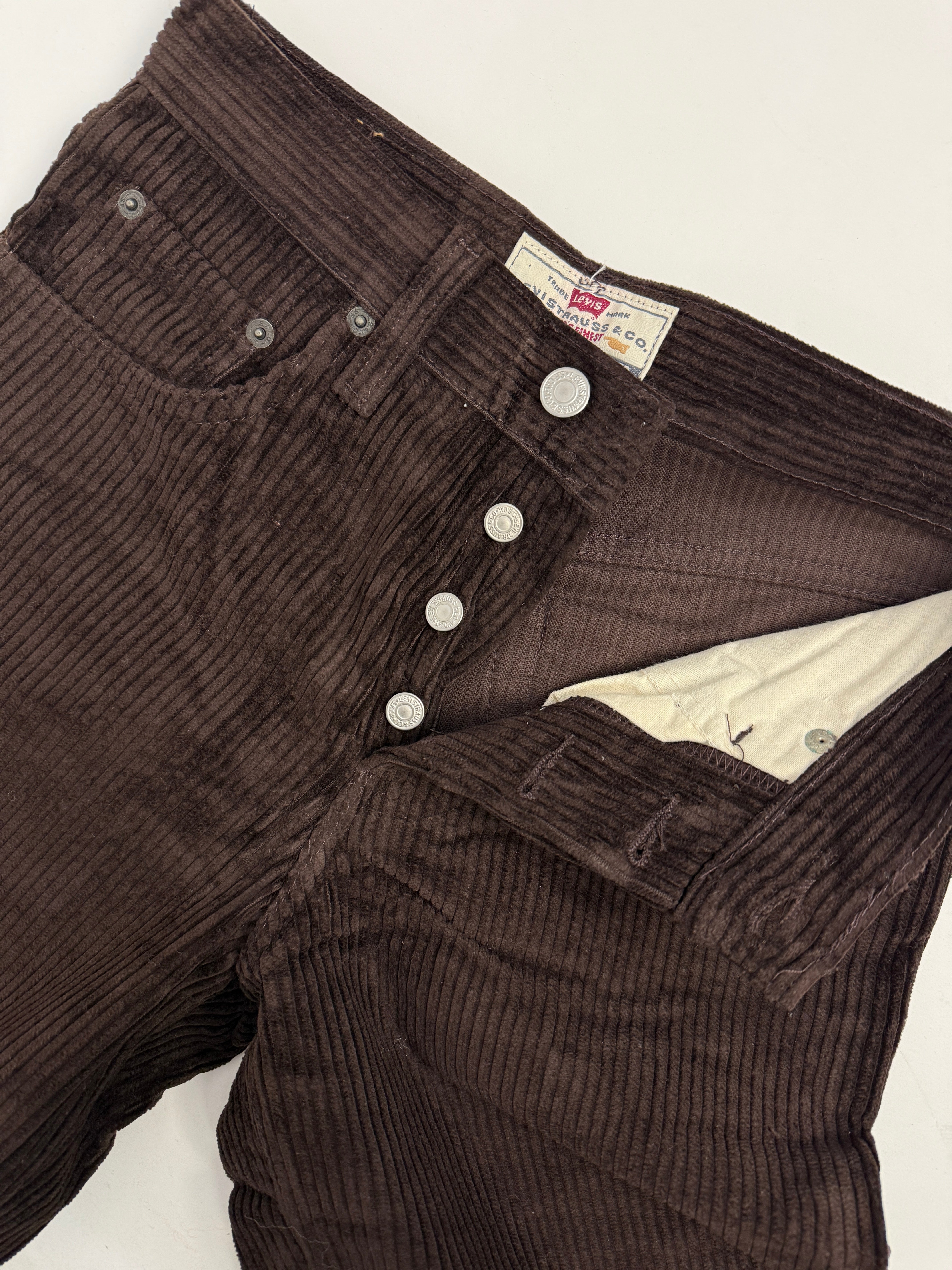 Pantaloni Levi’s 462 in velluto a coste anni ’70 - deadstock