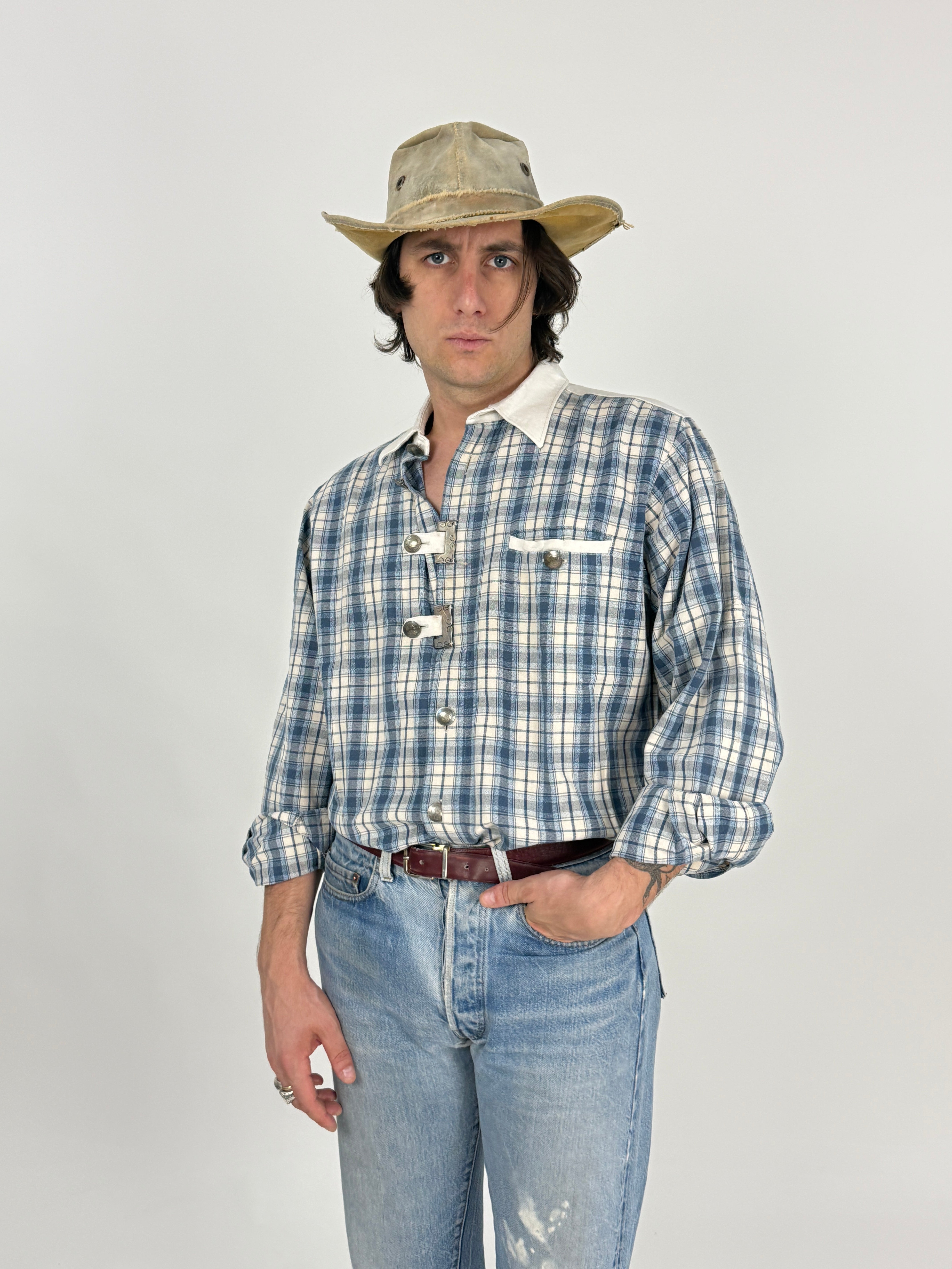 Camicia vintage Trachten quadri celeste crema - vista frontale
