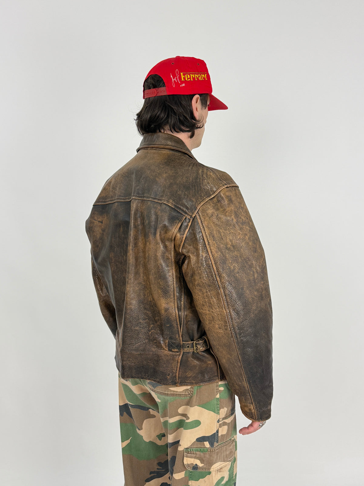 Leather jacket vintage distressed marrone anni 80 - vista laterale
