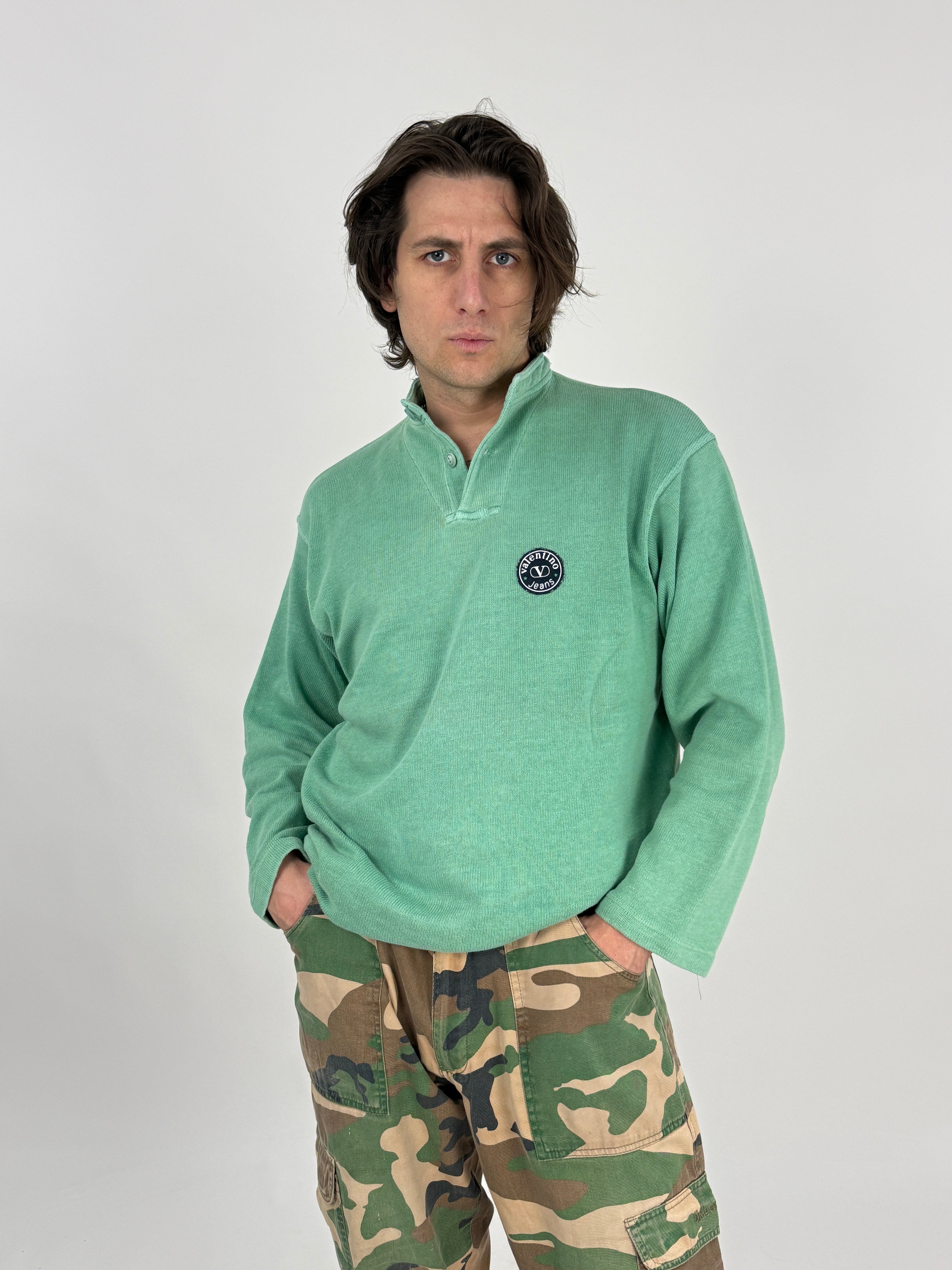 Maglione Valentino Jeans Verde Menta - vista frontale indossato
