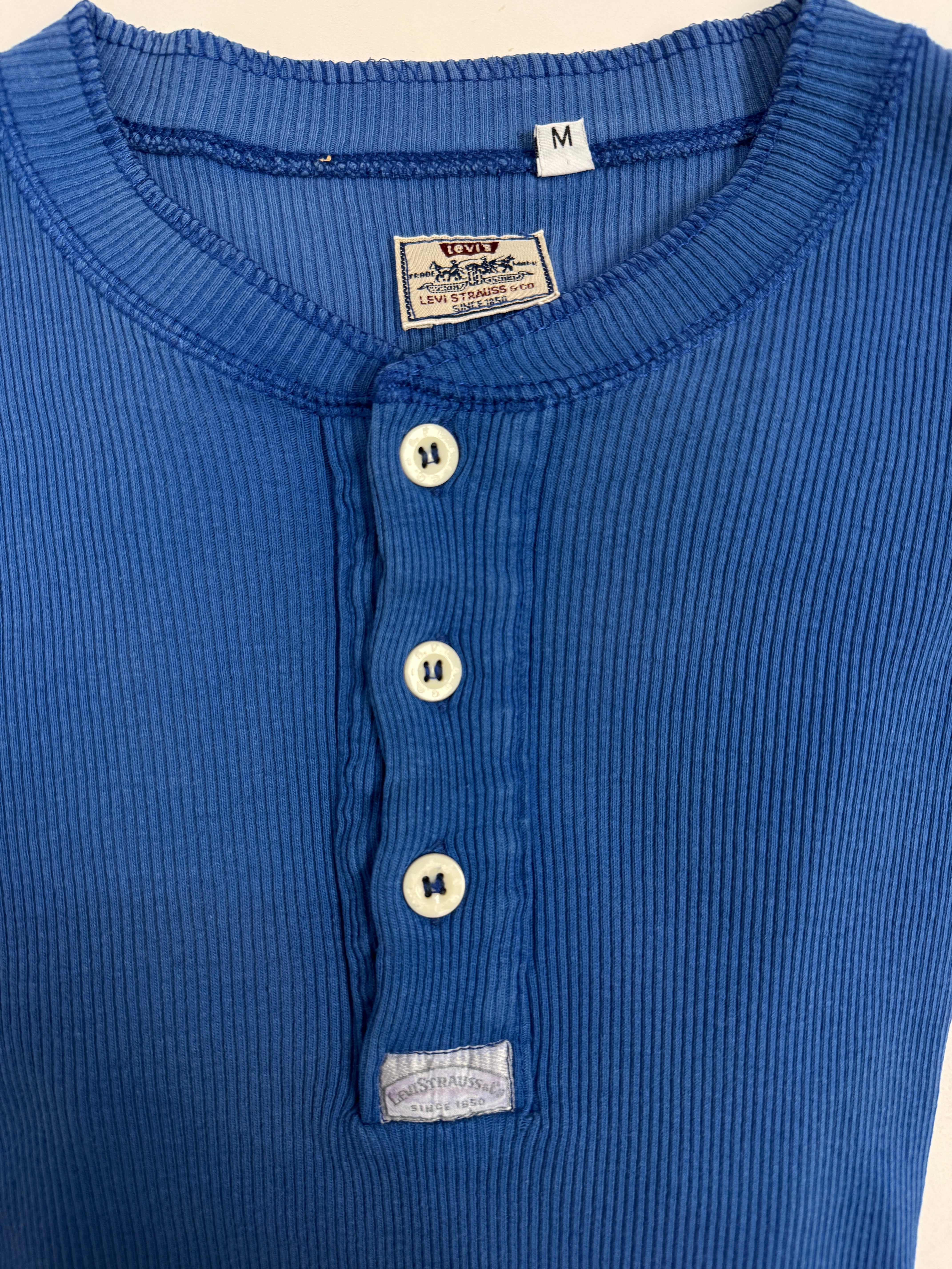 T-shirt Levi's Serafino vintage a 3 bottoni in cotone a costine