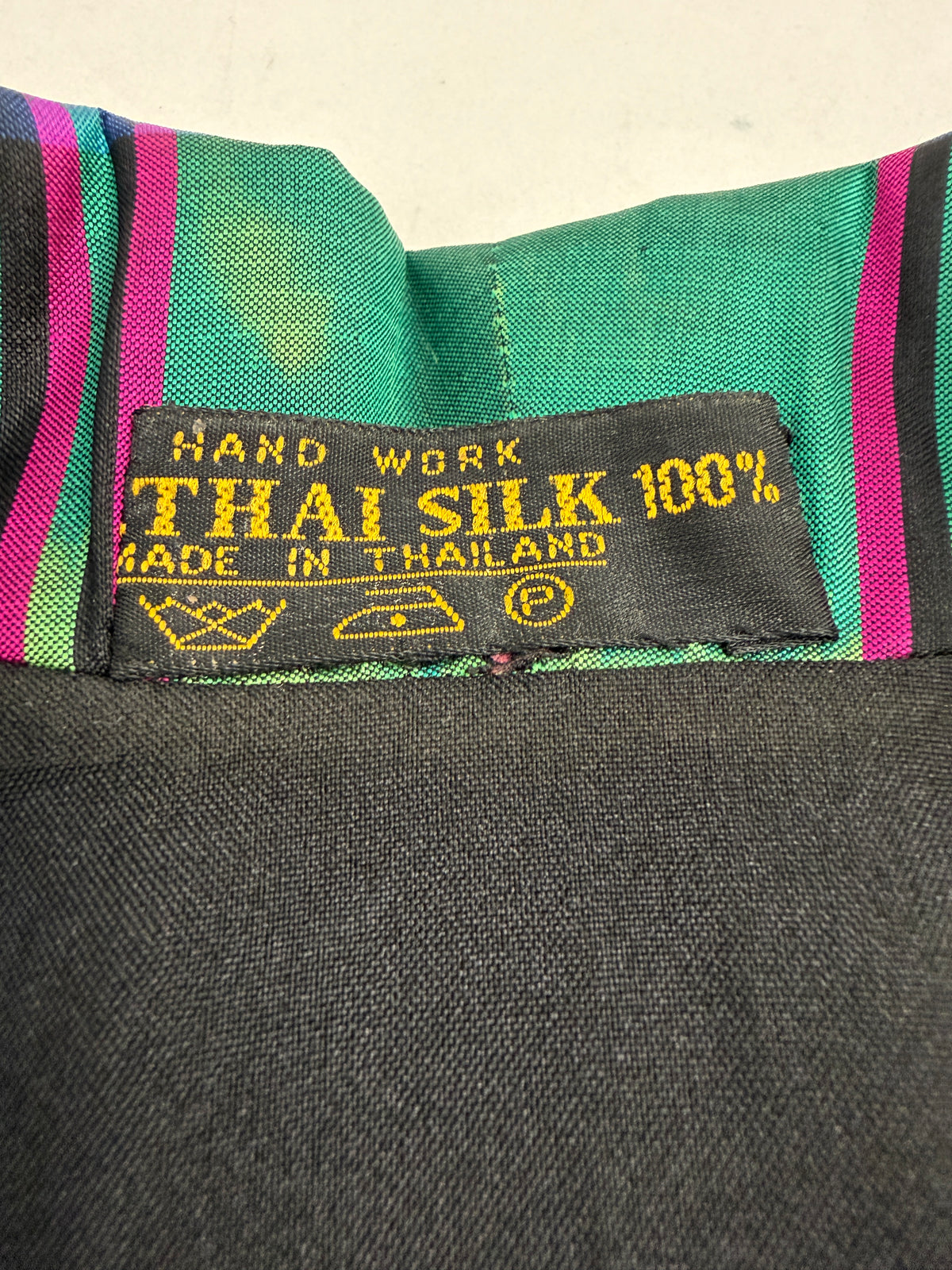 Blazer vintage Thai Silk - dettaglio etichetta Hand Work Thai Silk 100% Made in Thailand