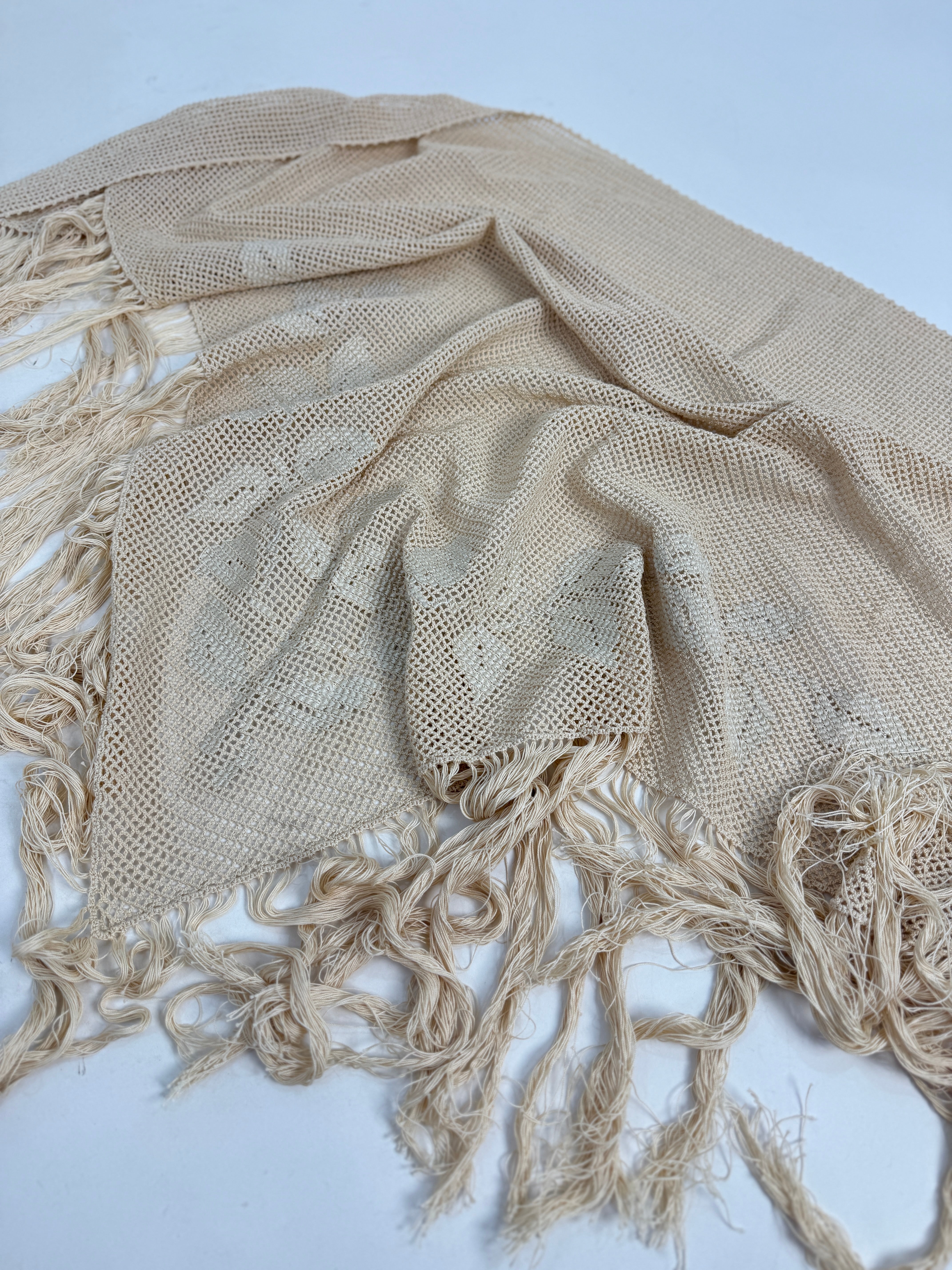 Scialle Vintage all'Uncinetto Beige con Frange - Pareo Boho Chic