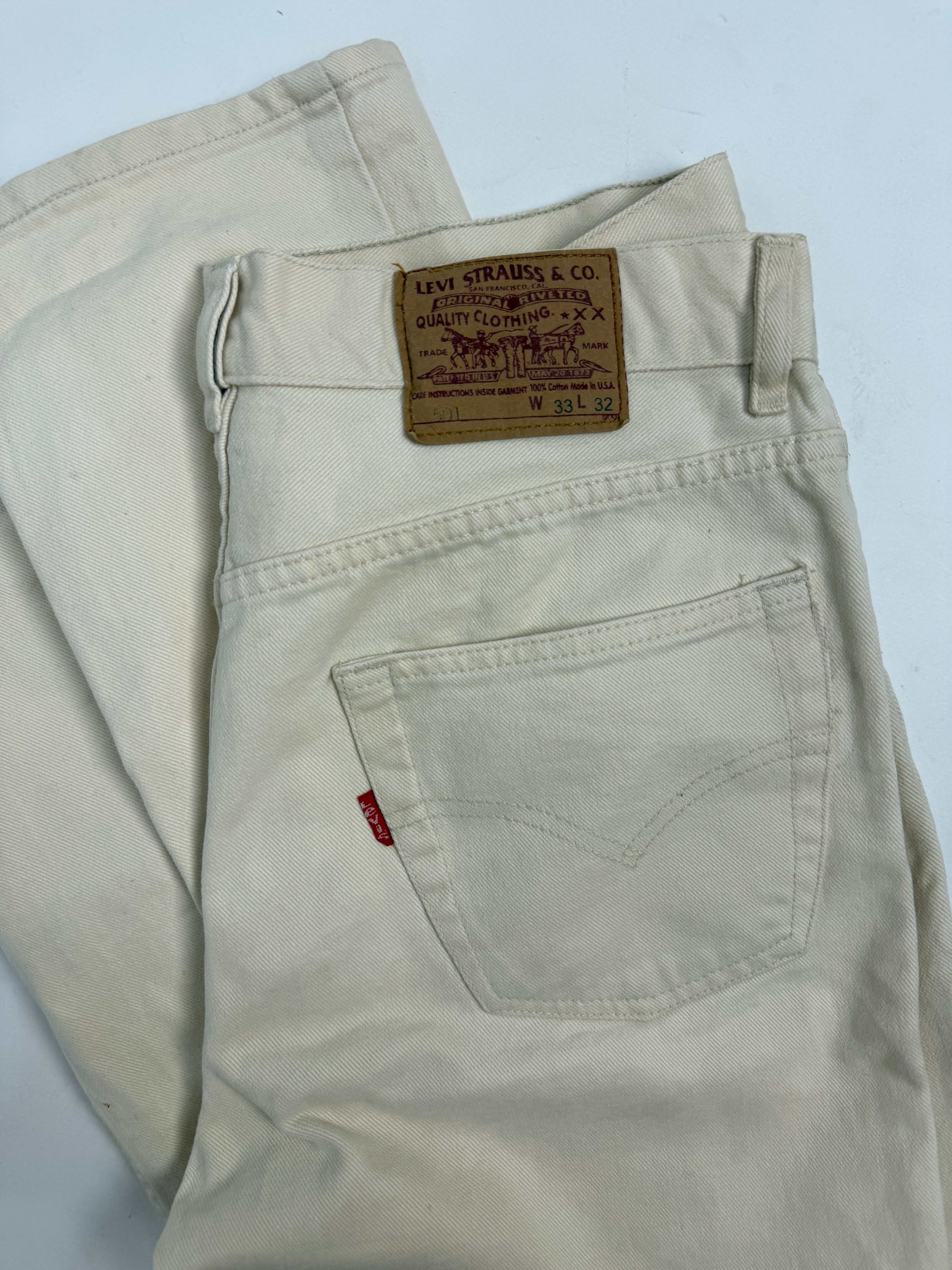 Levi's 501 Ecru Made in USA - dettaglio patch e tasca posteriore