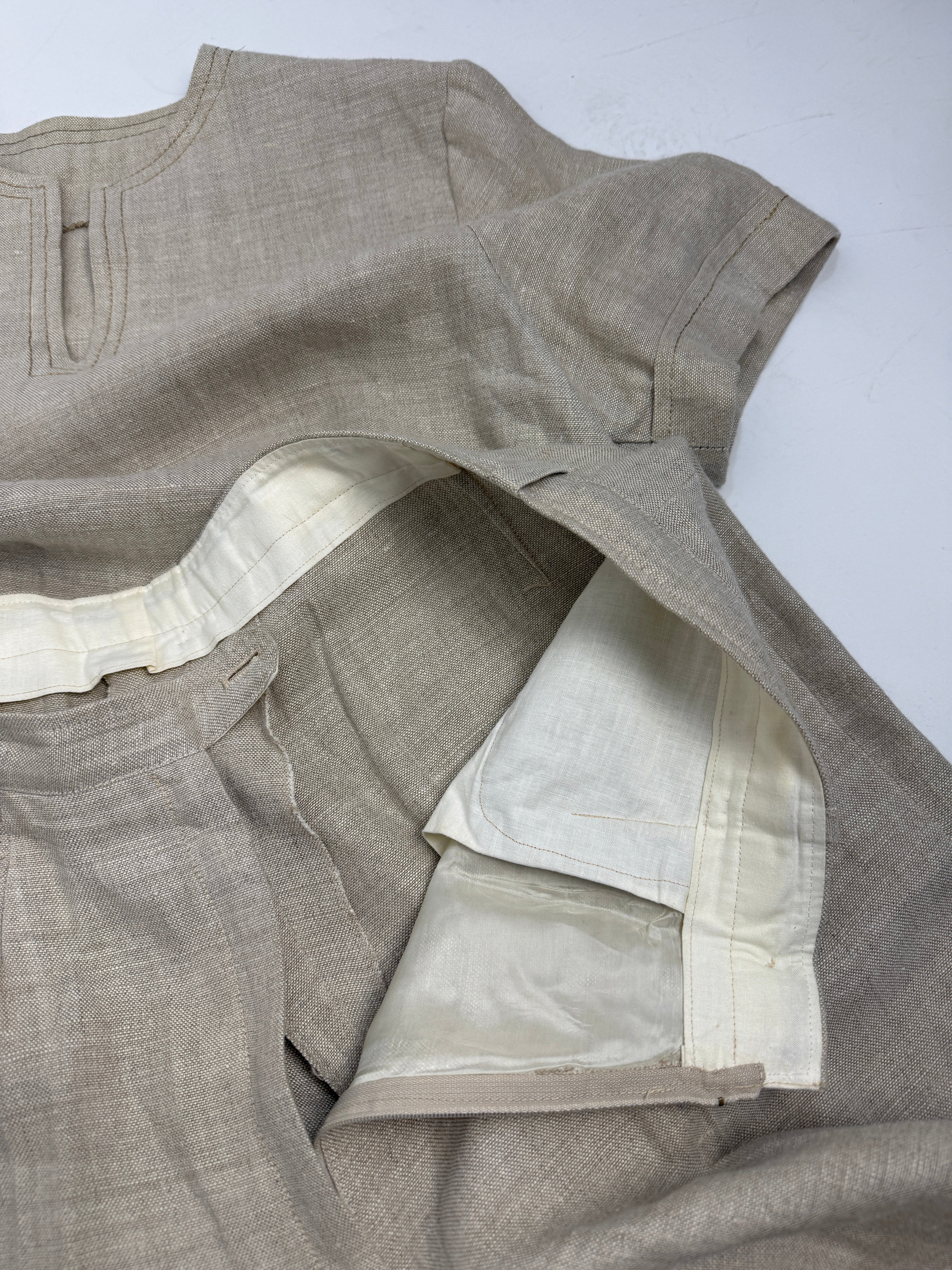 Completo sartoriale in lino