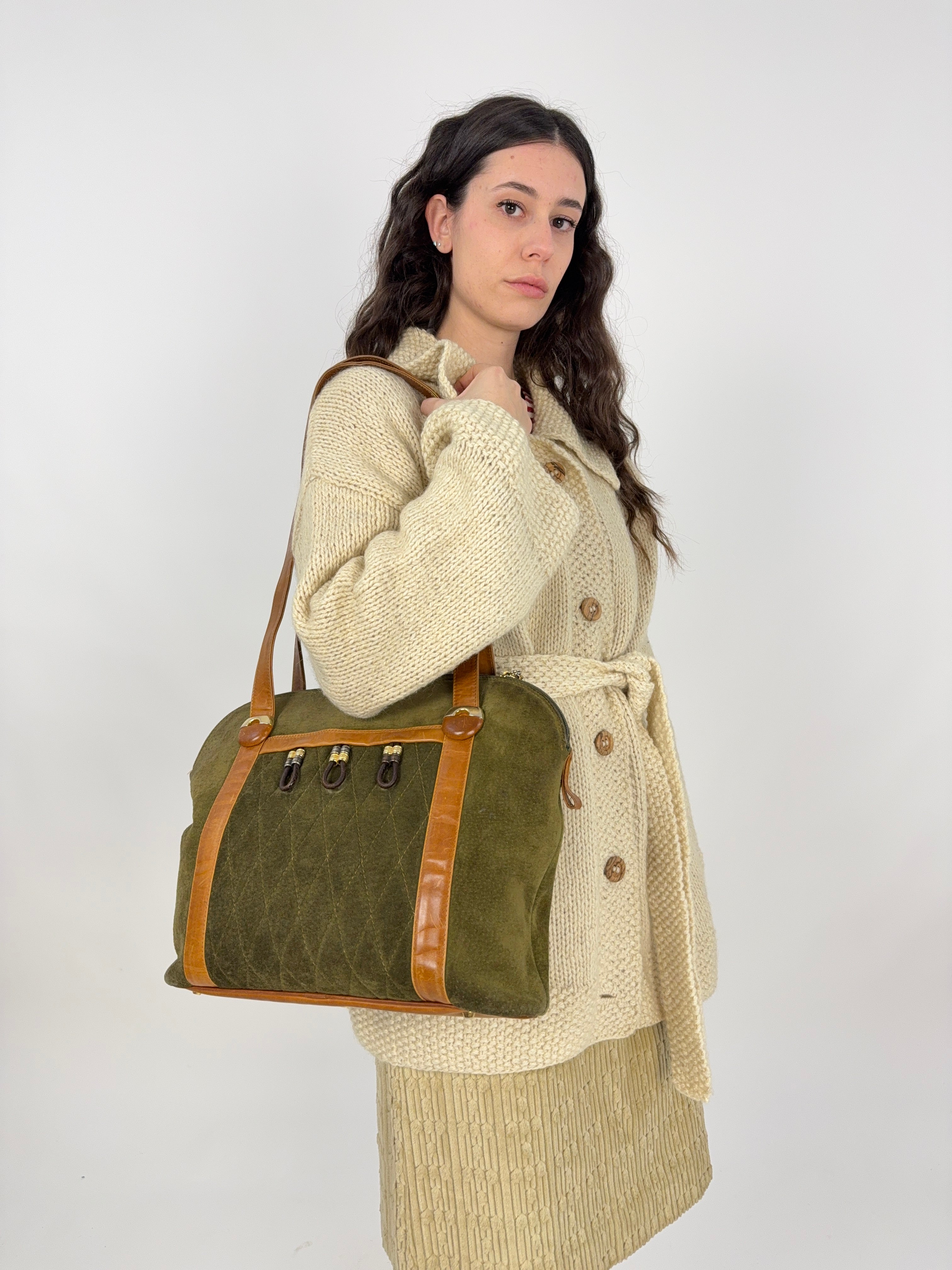 Borsa vintage in camoscio verde e pelle cuoio