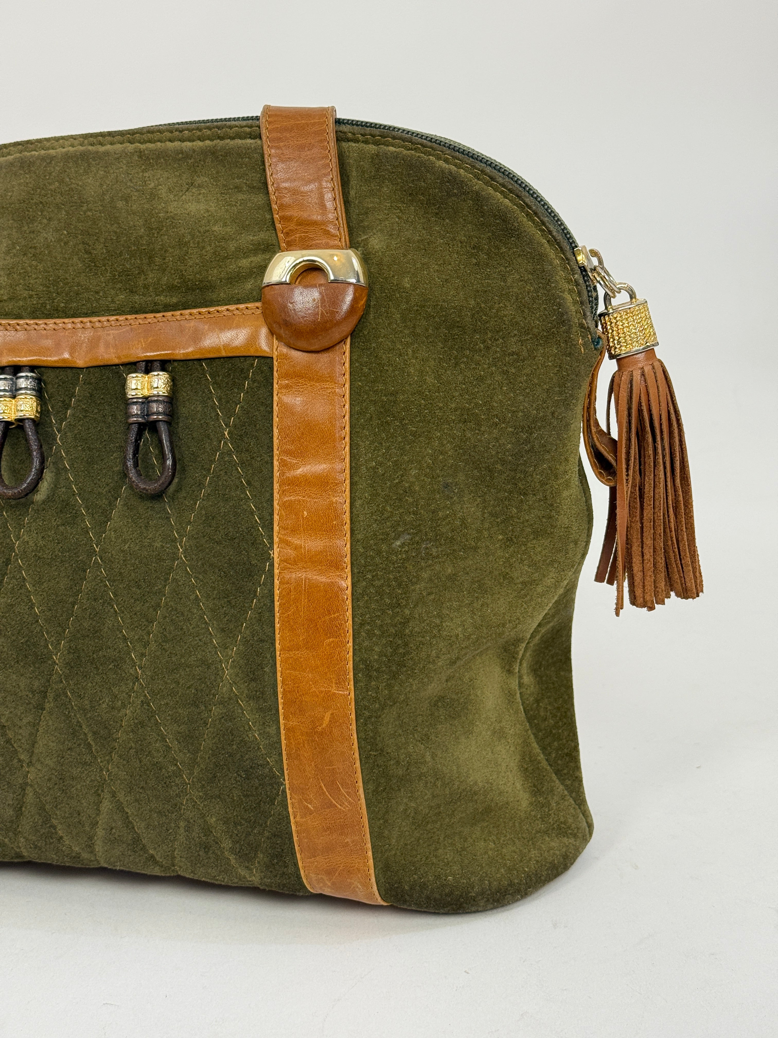 Borsa vintage in camoscio verde e pelle cuoio
