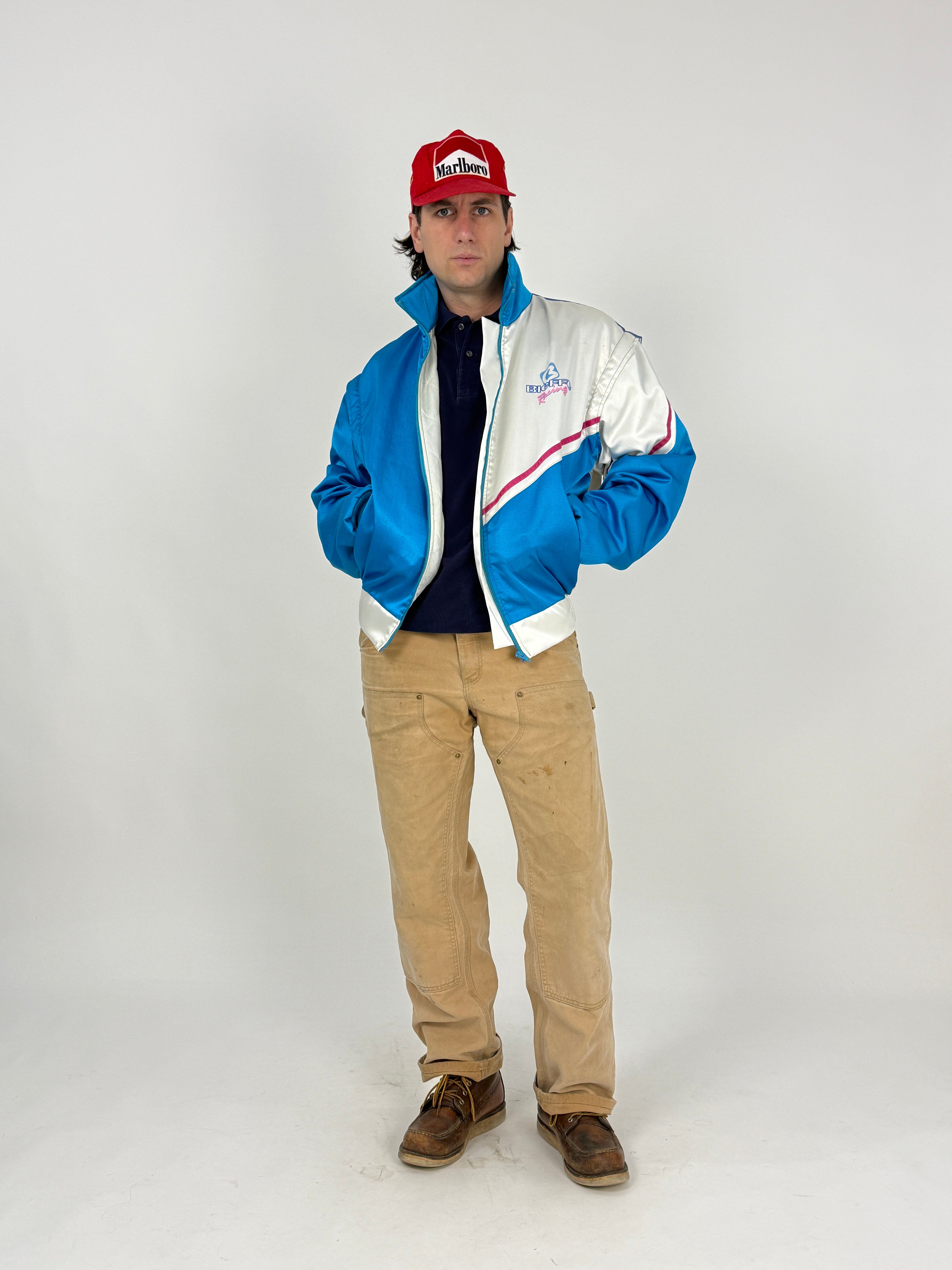 Giacca Vintage Bieffe Racing Azzurro Bianco Fucsia - vista frontale aperta indossata con polo navy e cappello Marlboro