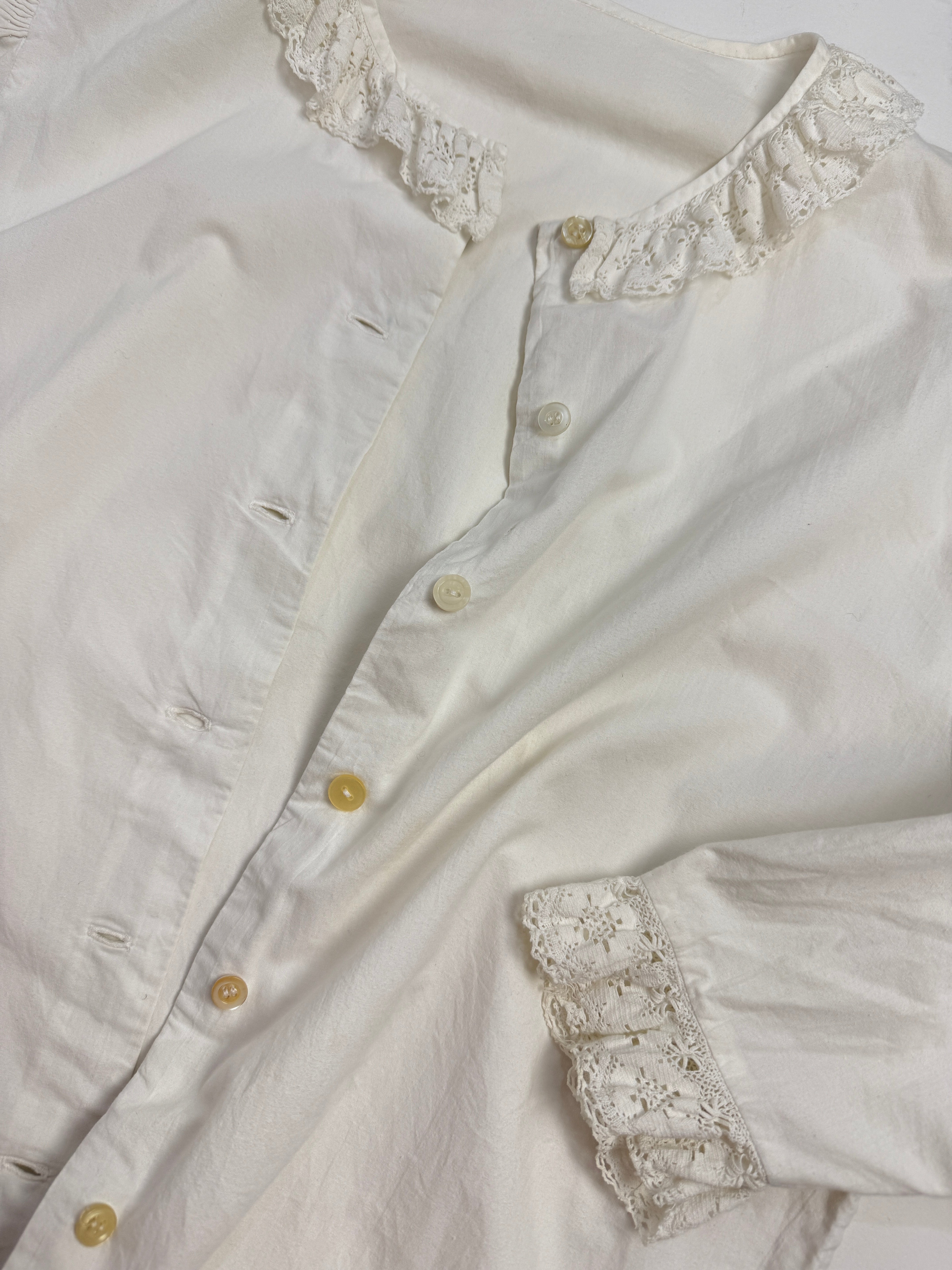 Camicia artigianale in cotone bianco con dettagli in Pizzo San Gallo