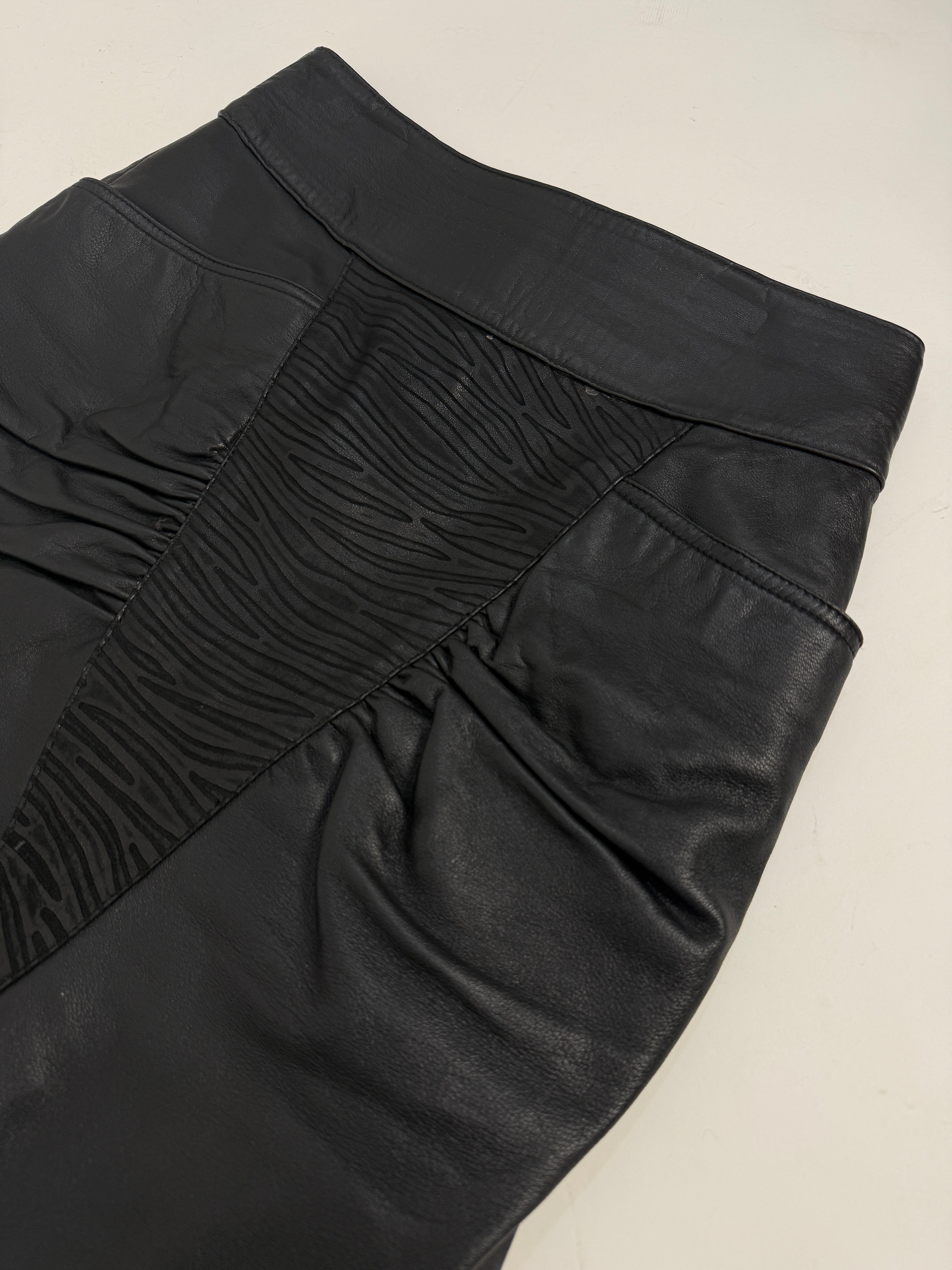 Gonna midi in vera pelle anni '80
