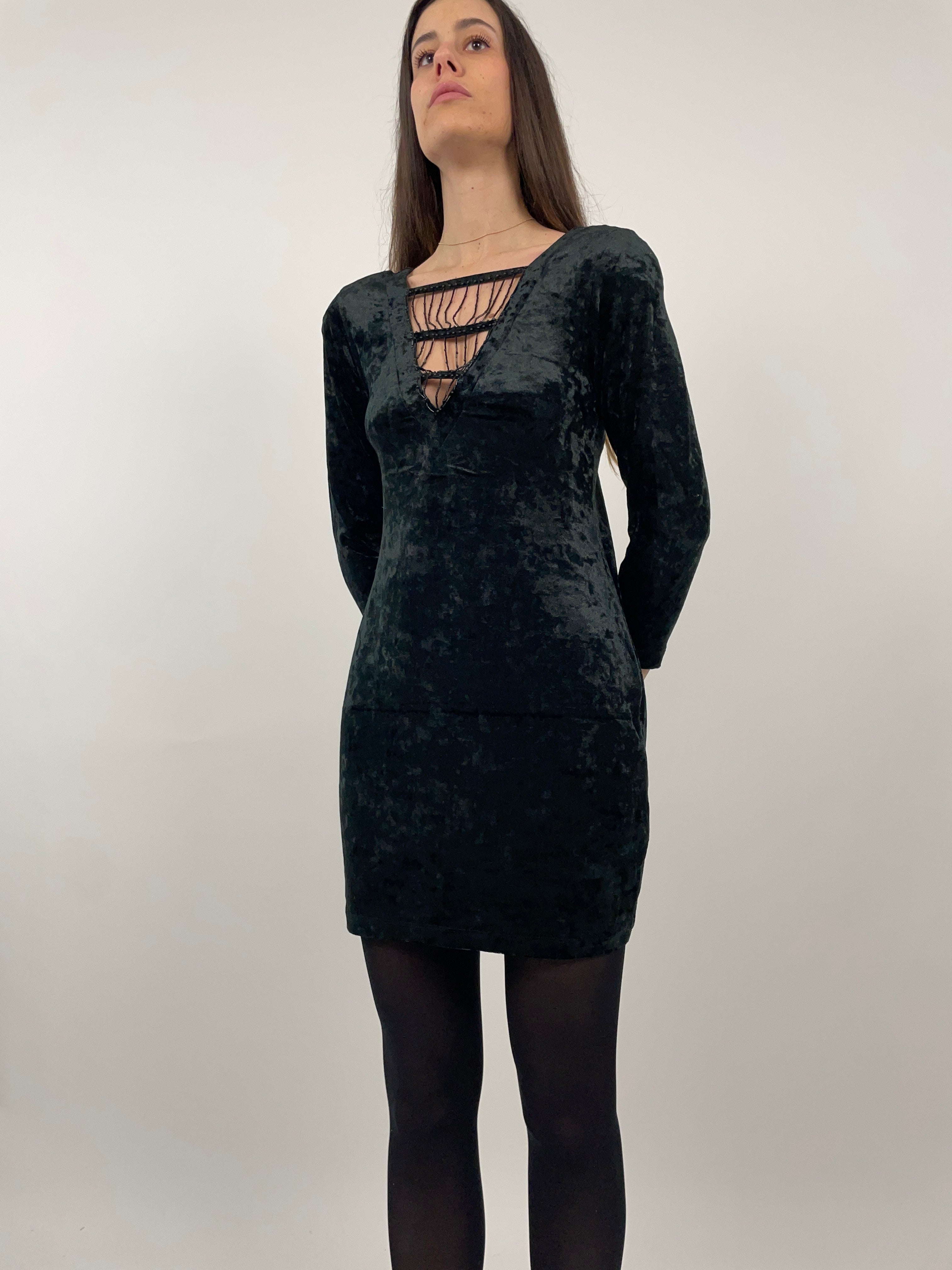 Abito corto in velluto e perline