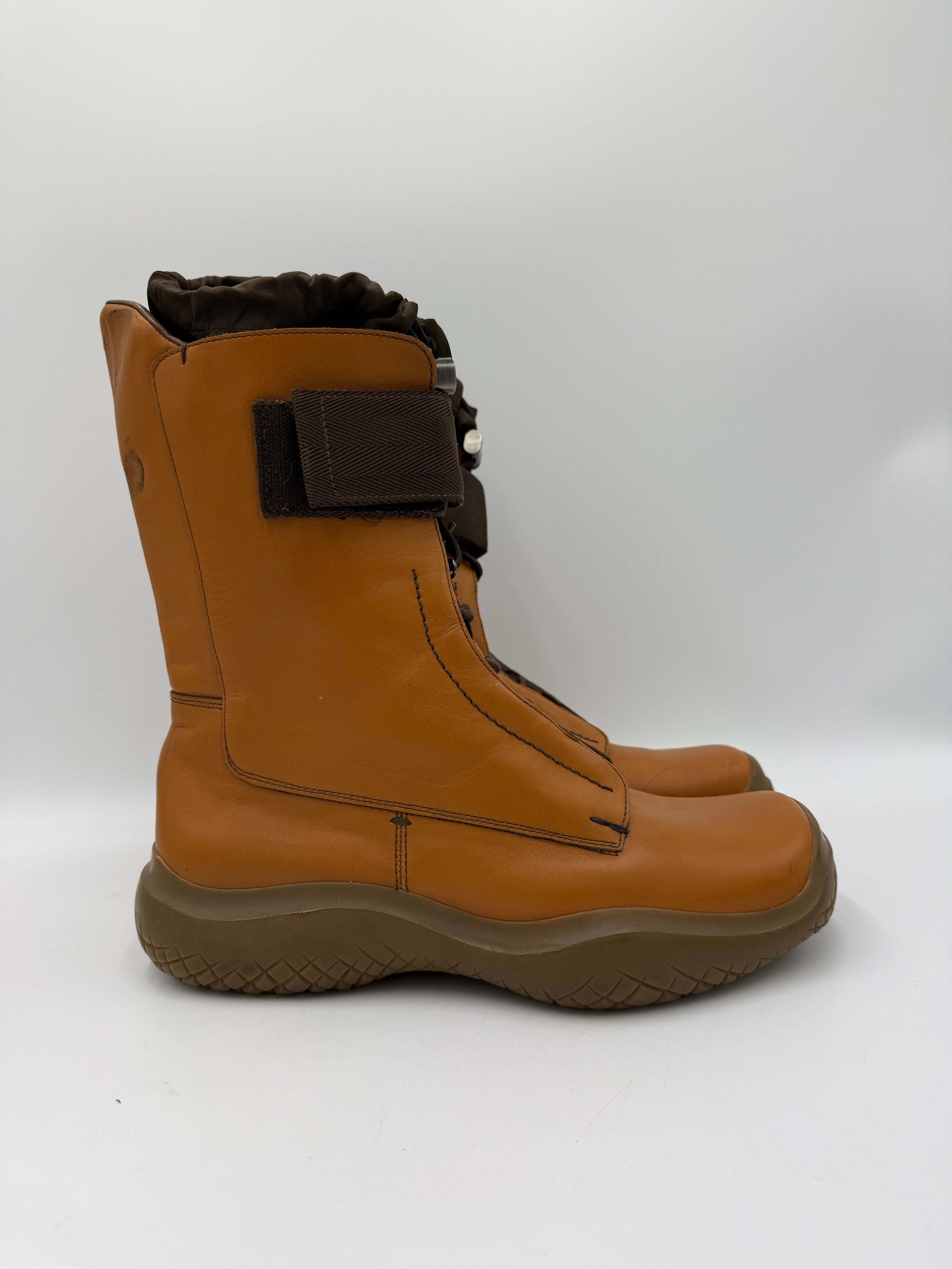 Prada archive FW 1999 - boots con suola vibram Numero 9 (IT43)