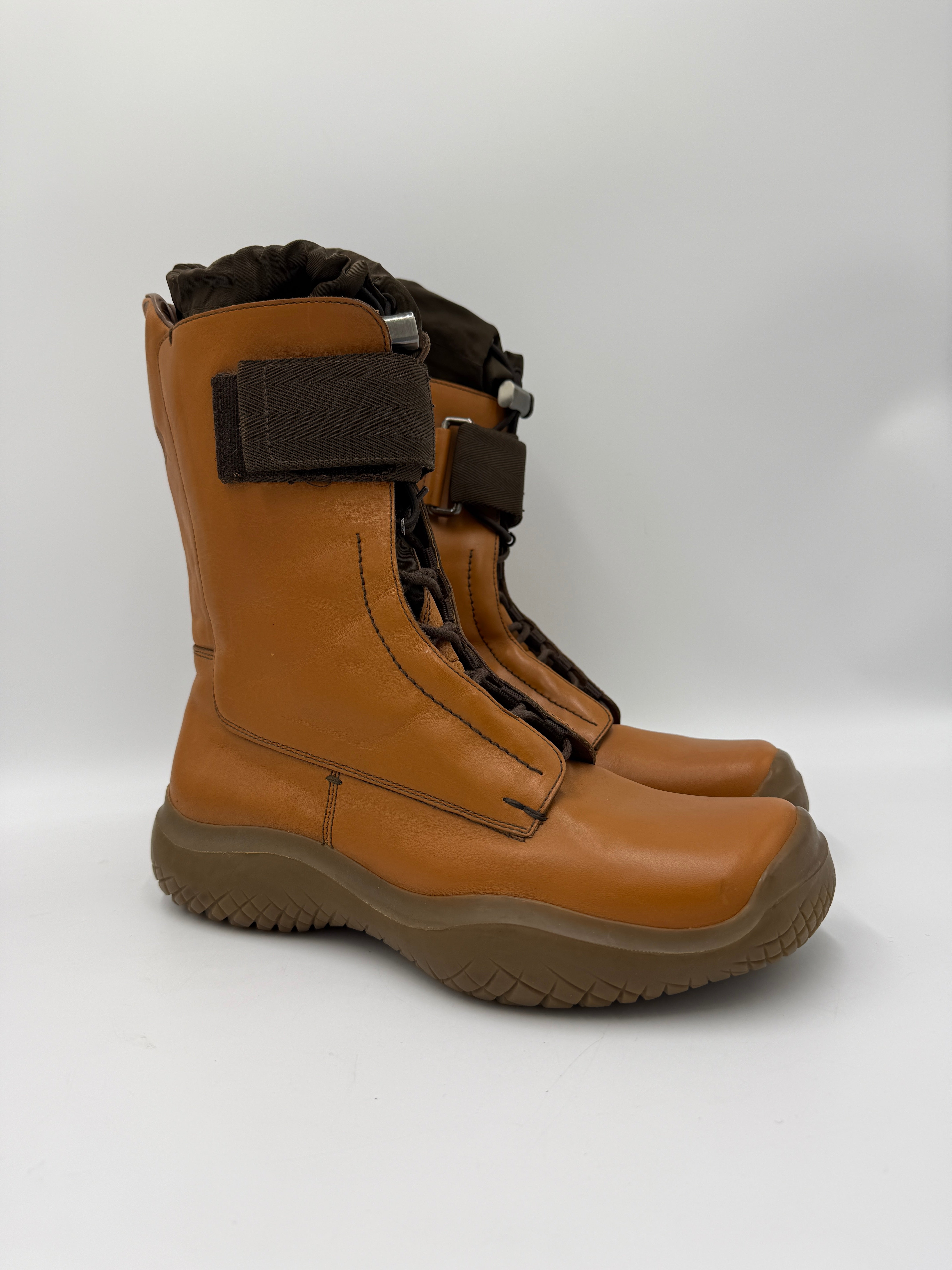 Prada archive FW 1999 - boots con suola vibram Numero 9 (IT43)