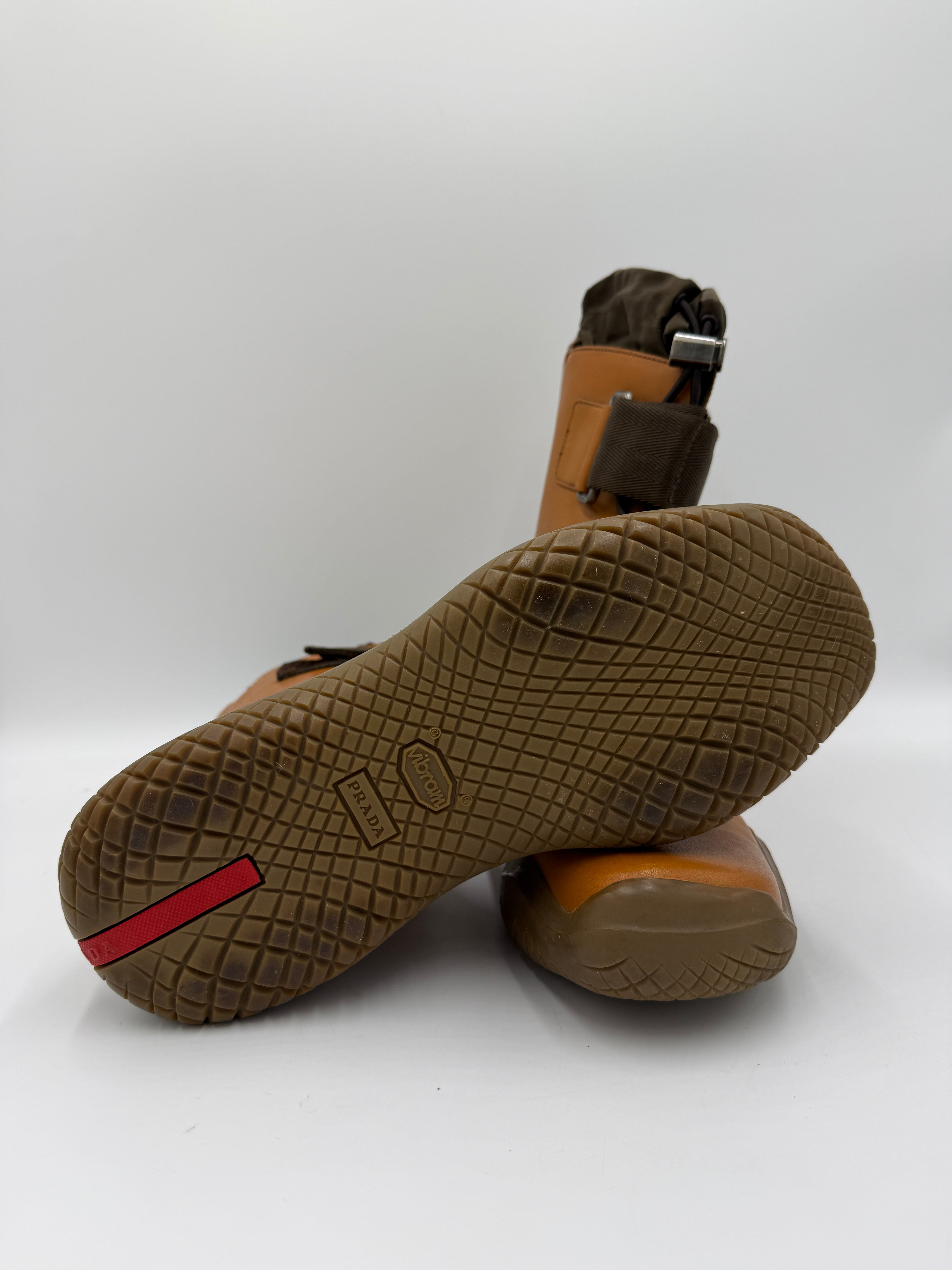 Prada archive FW 1999 - boots con suola vibram Numero 9 (IT43)