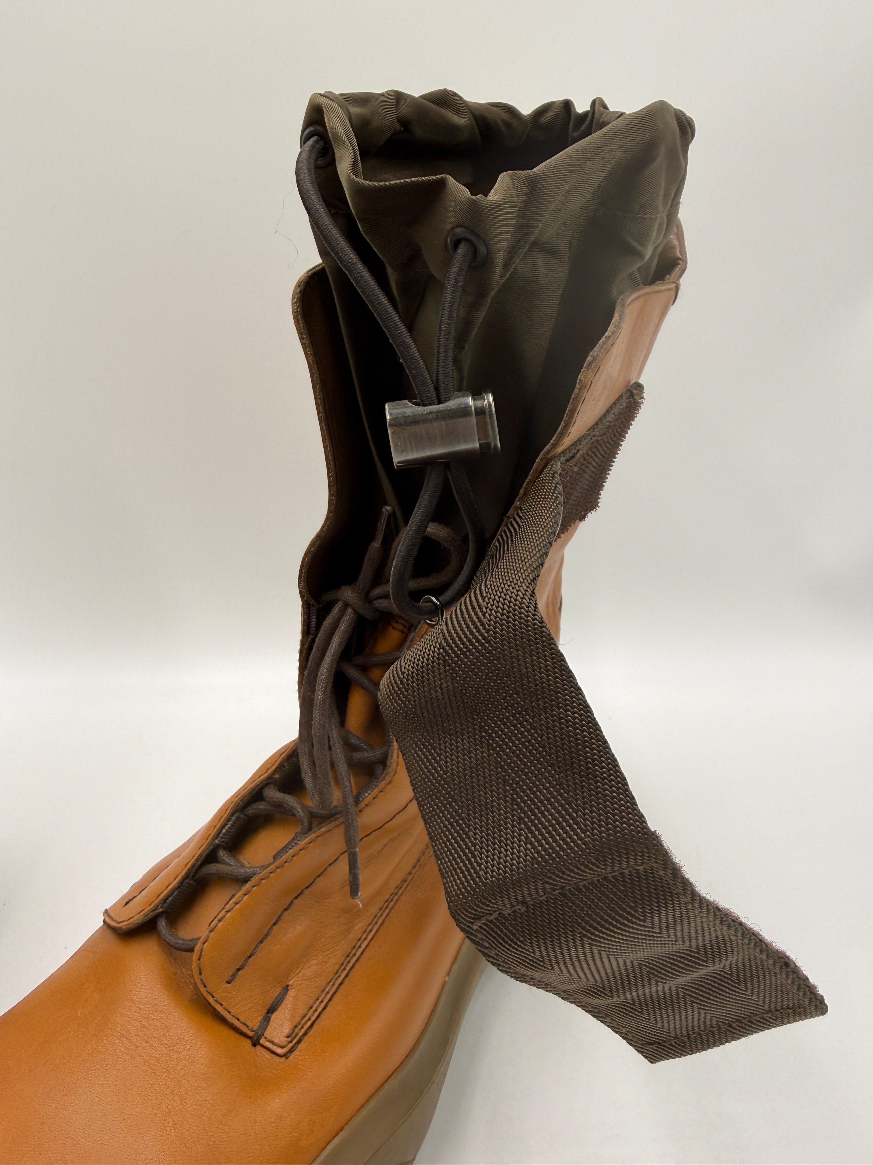 Prada archive FW 1999 - boots con suola vibram Numero 9 (IT43)