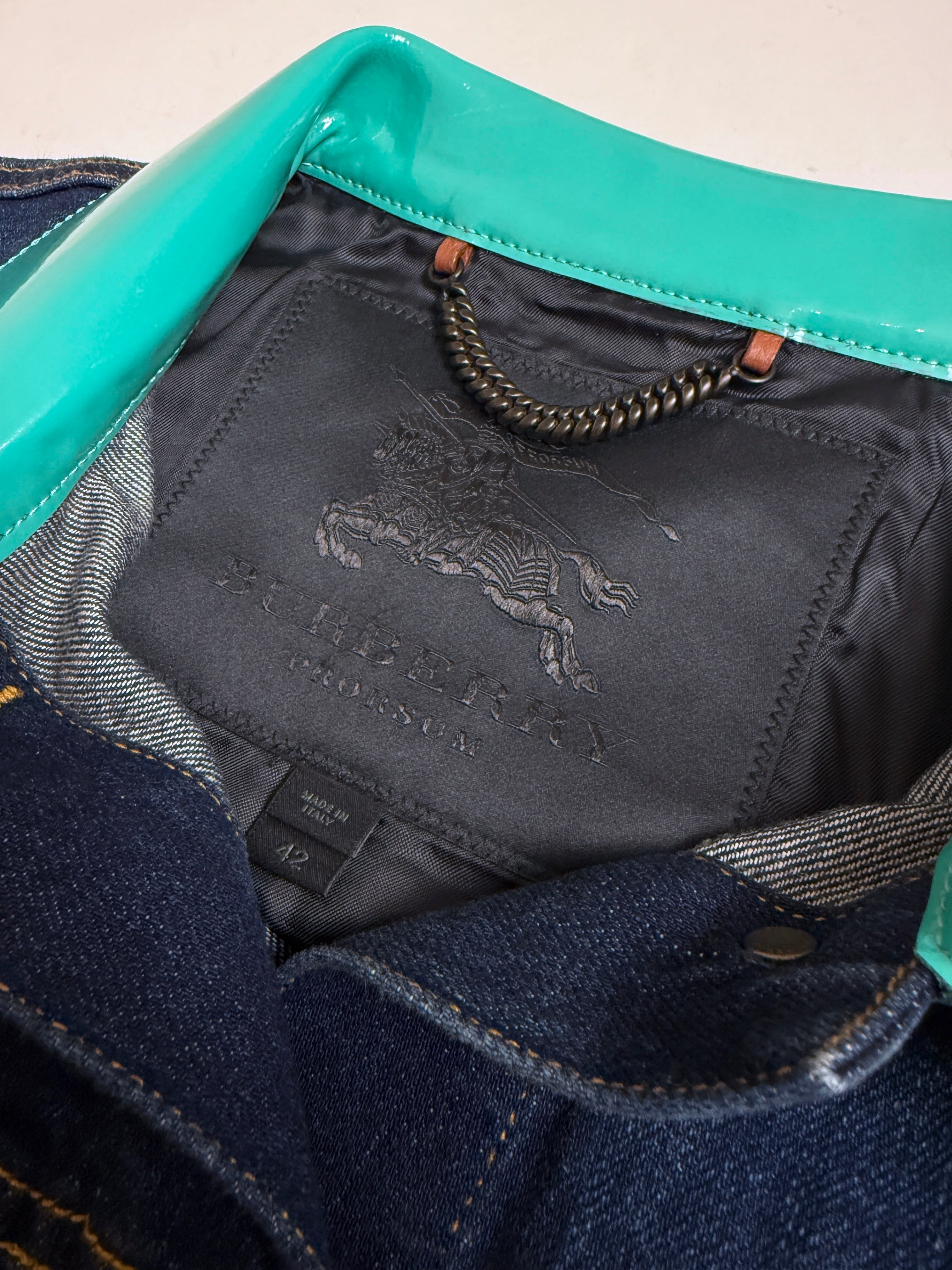 Giacca di Jeans Cropped Burberry Prorsum - con Colletto in Vernice Tiffany