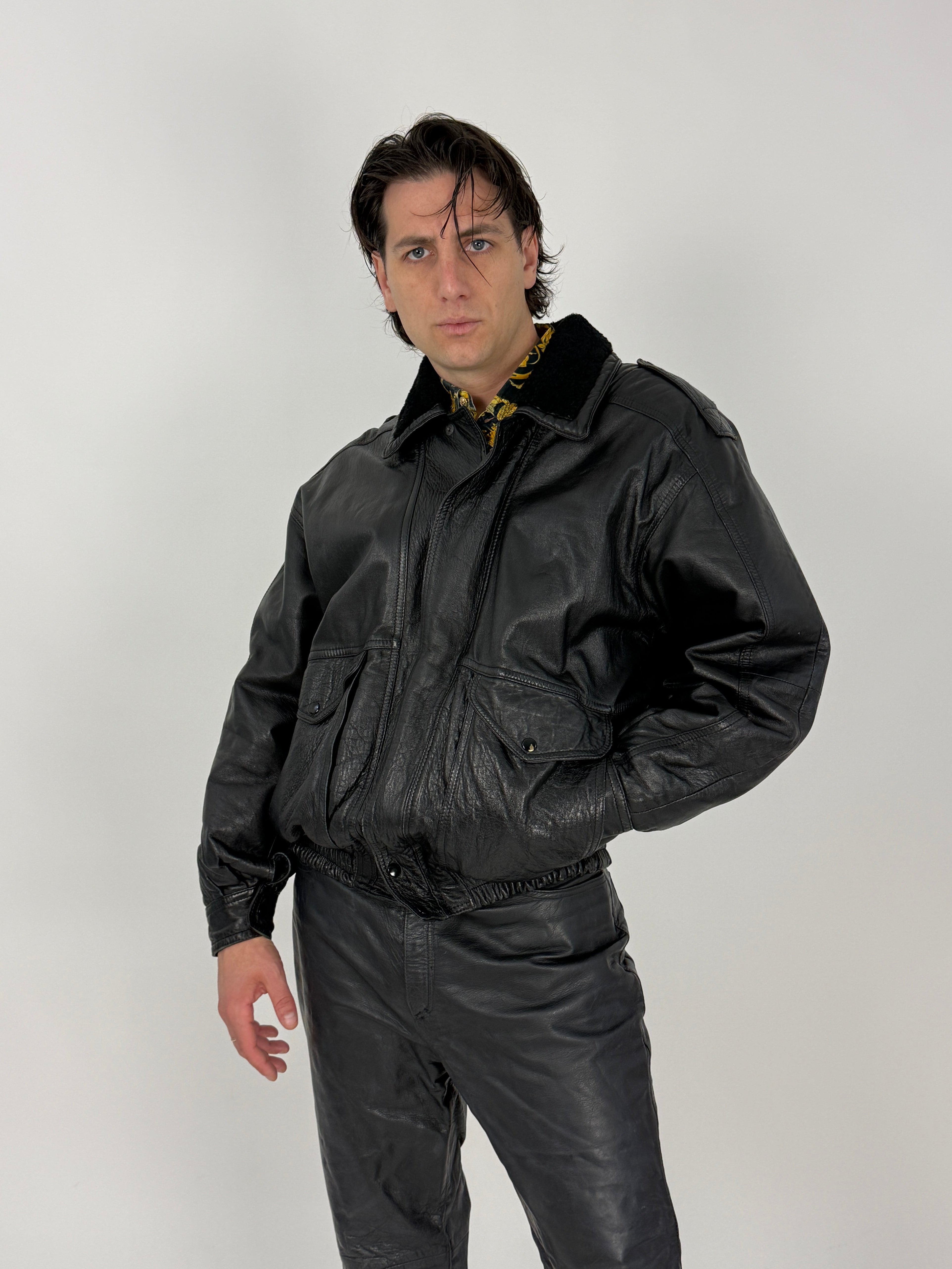bomber in pelle nera anni '80