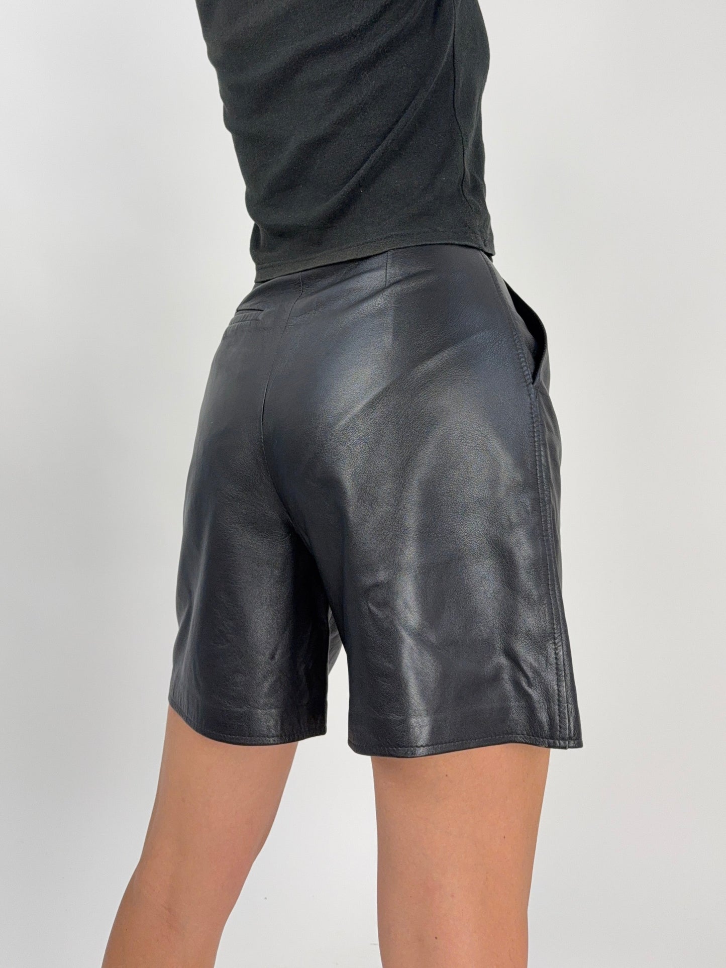 Bermuda in vera pelle vintage