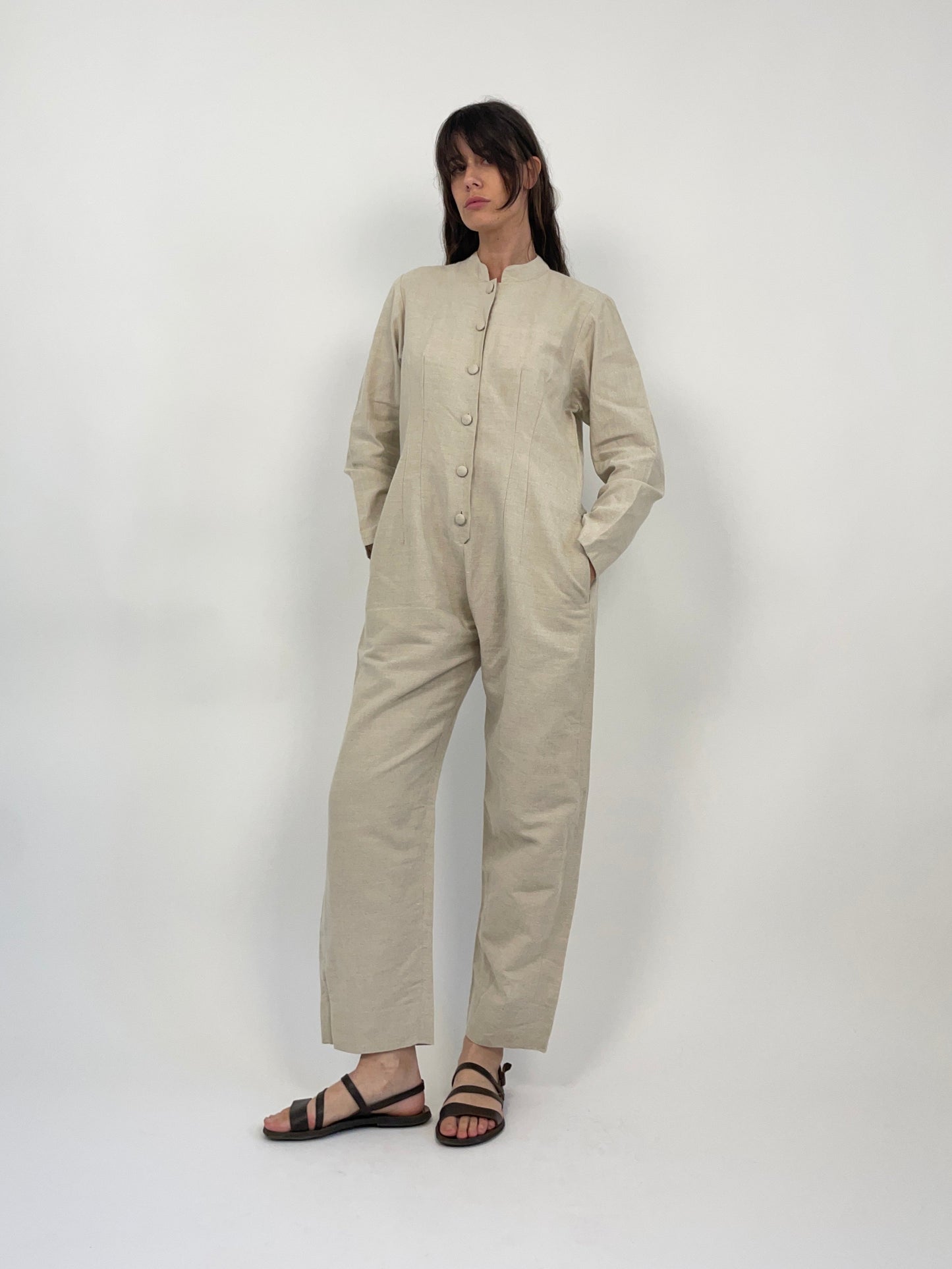 tuta-sartoriale-in-lino-da-donna-colore-beige