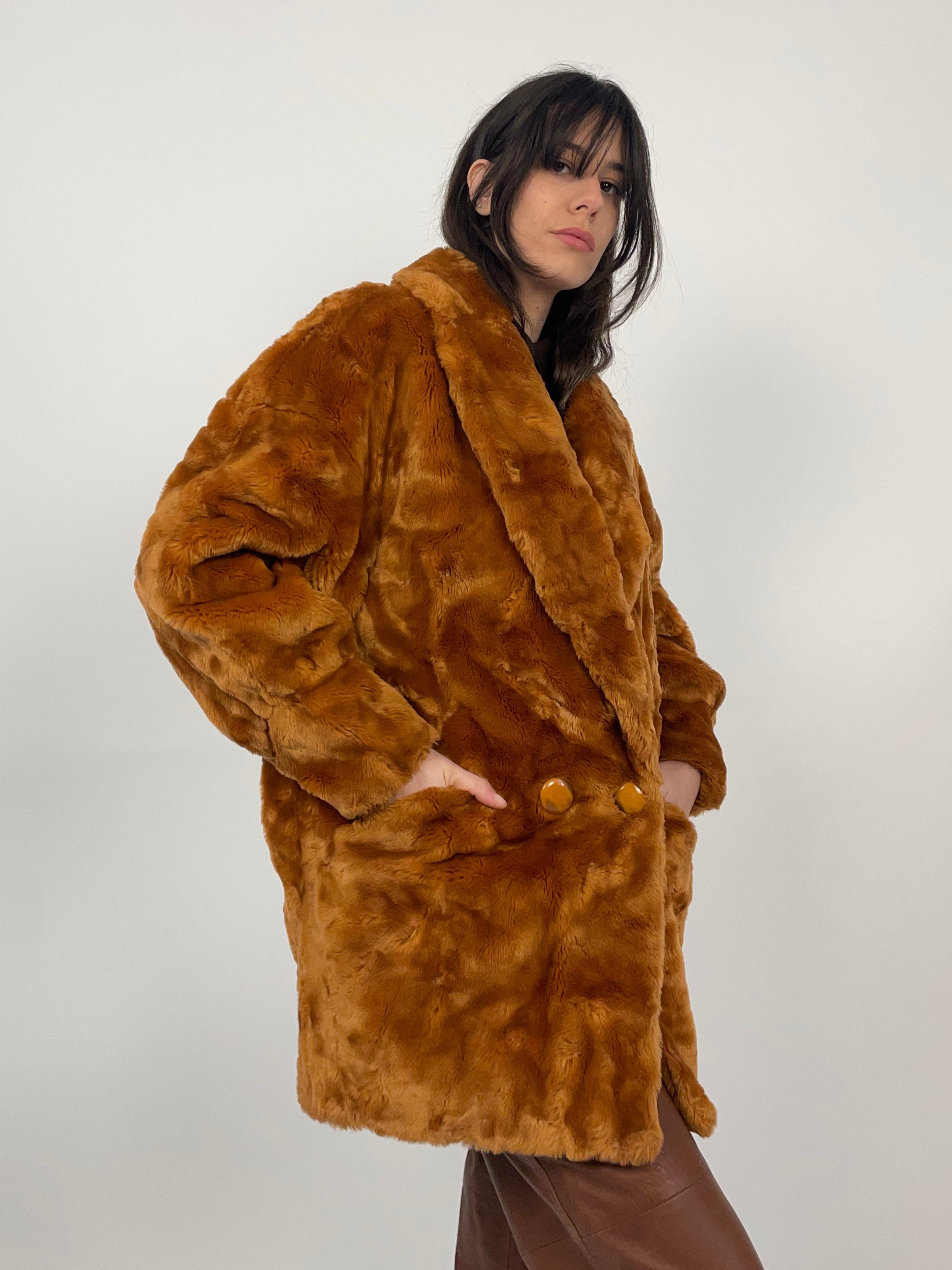 pelliccia-sintetica-couture-helene-belgium
