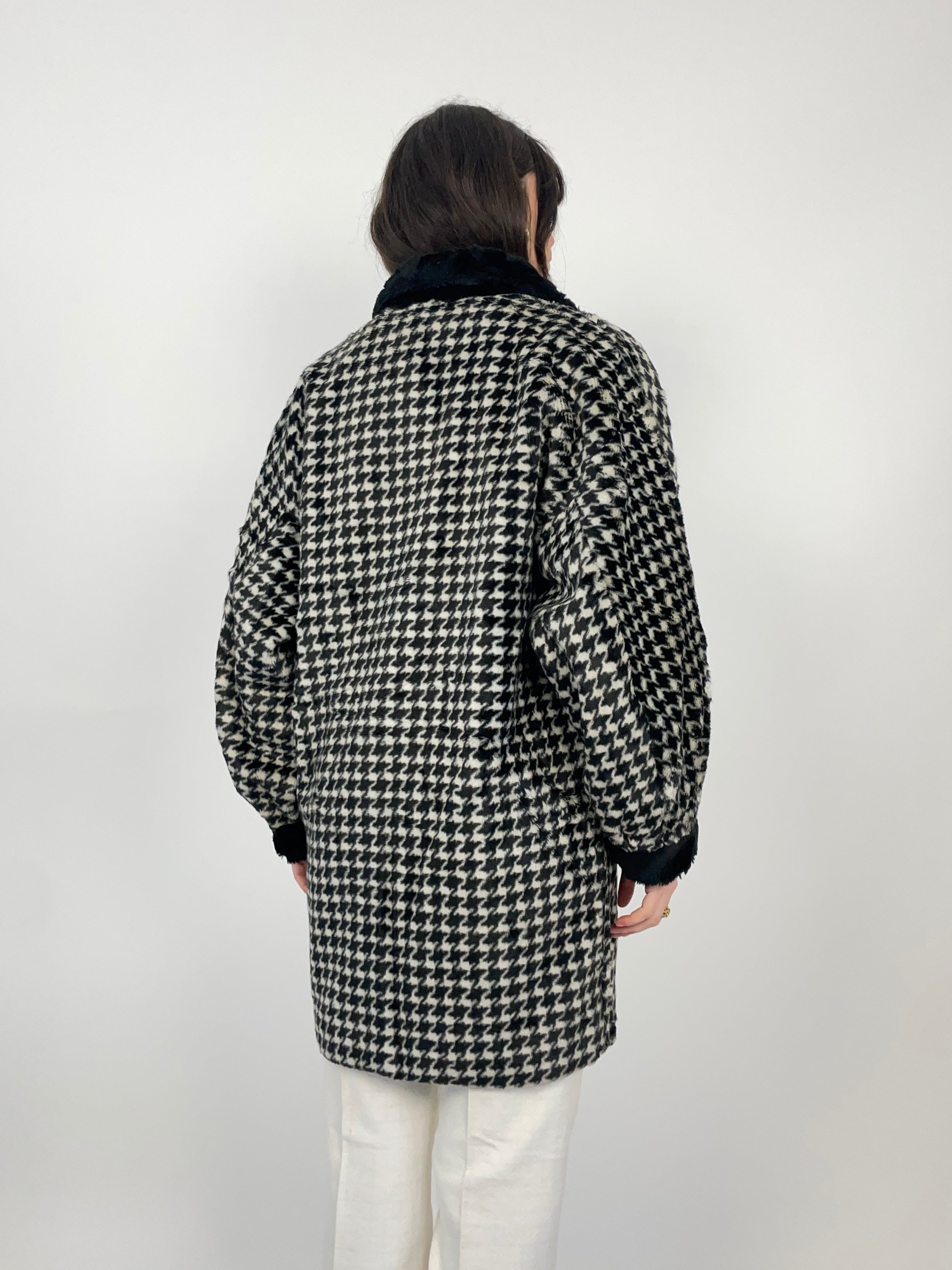 Cappotto anni ’60 in ecopelliccia pied de poule – Tybex Belgium