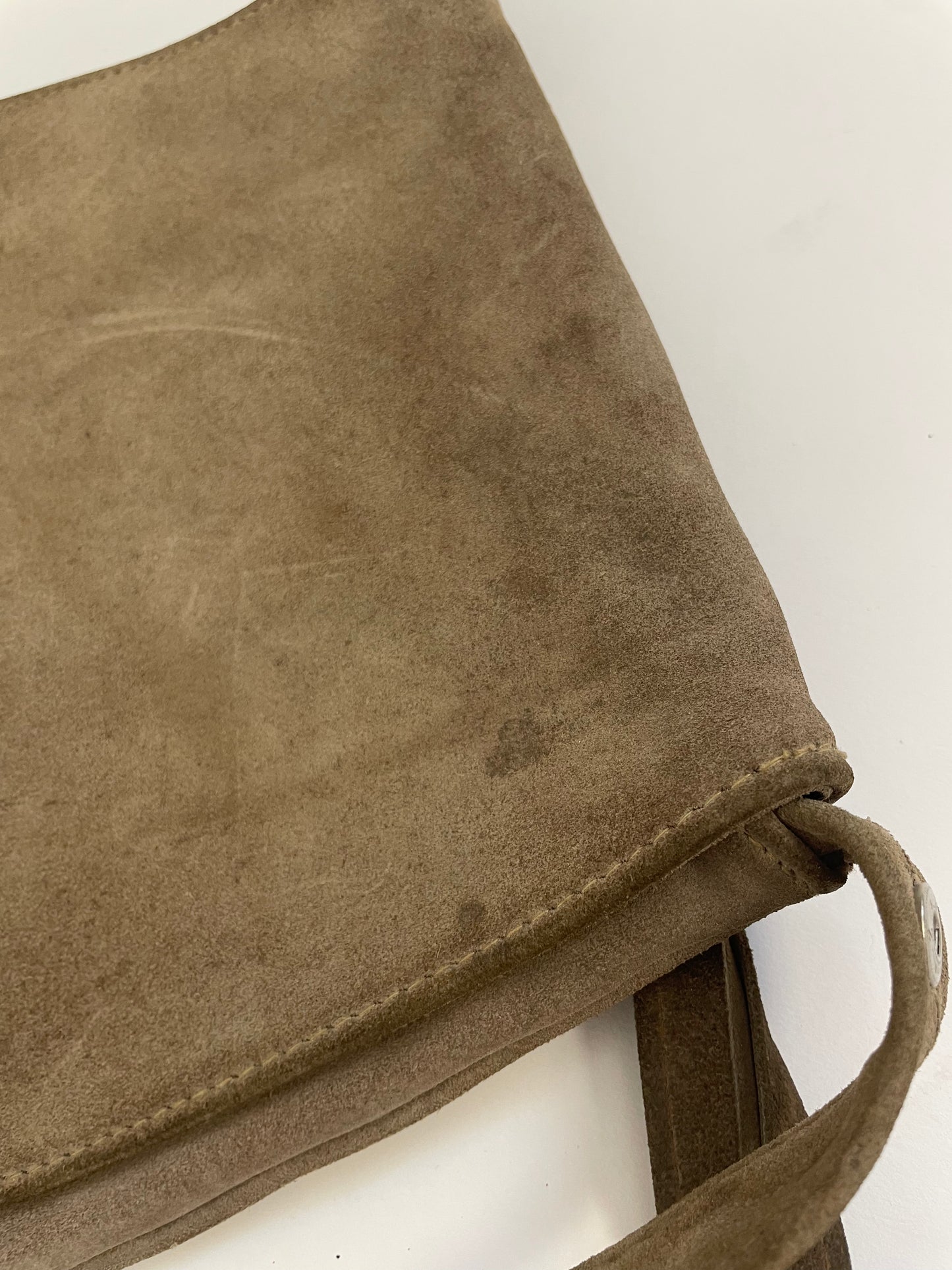 Borsa vintage anni '70 in pelle scamosciata