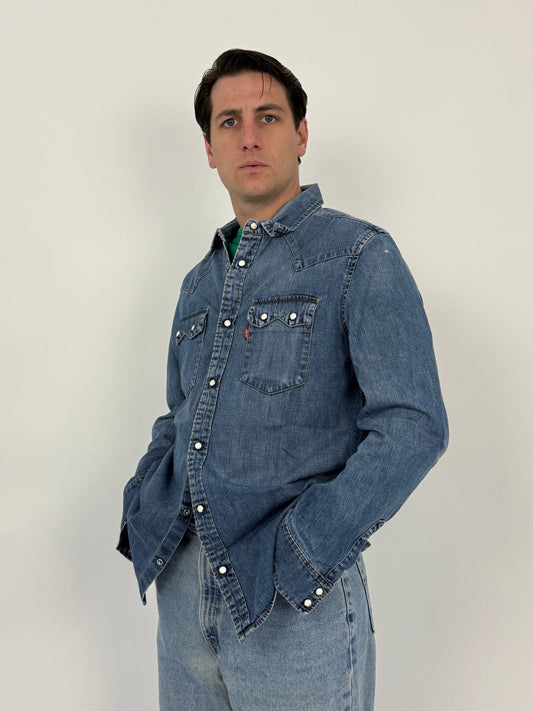 camicia-in-jeans-levis-con-bottoni-madreperla