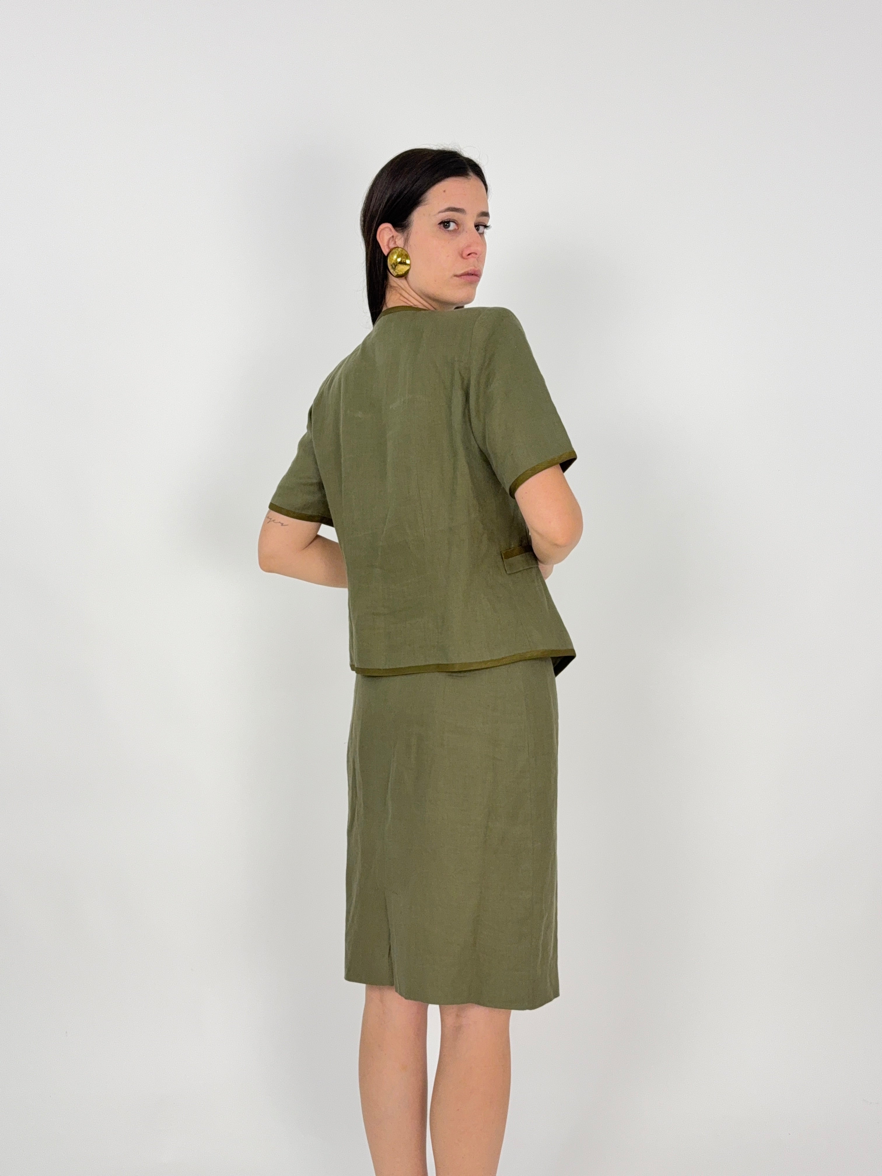Completo in Lino Verde Oliva Giacca Asimmetrica + Gonna Tubino - Taglia L