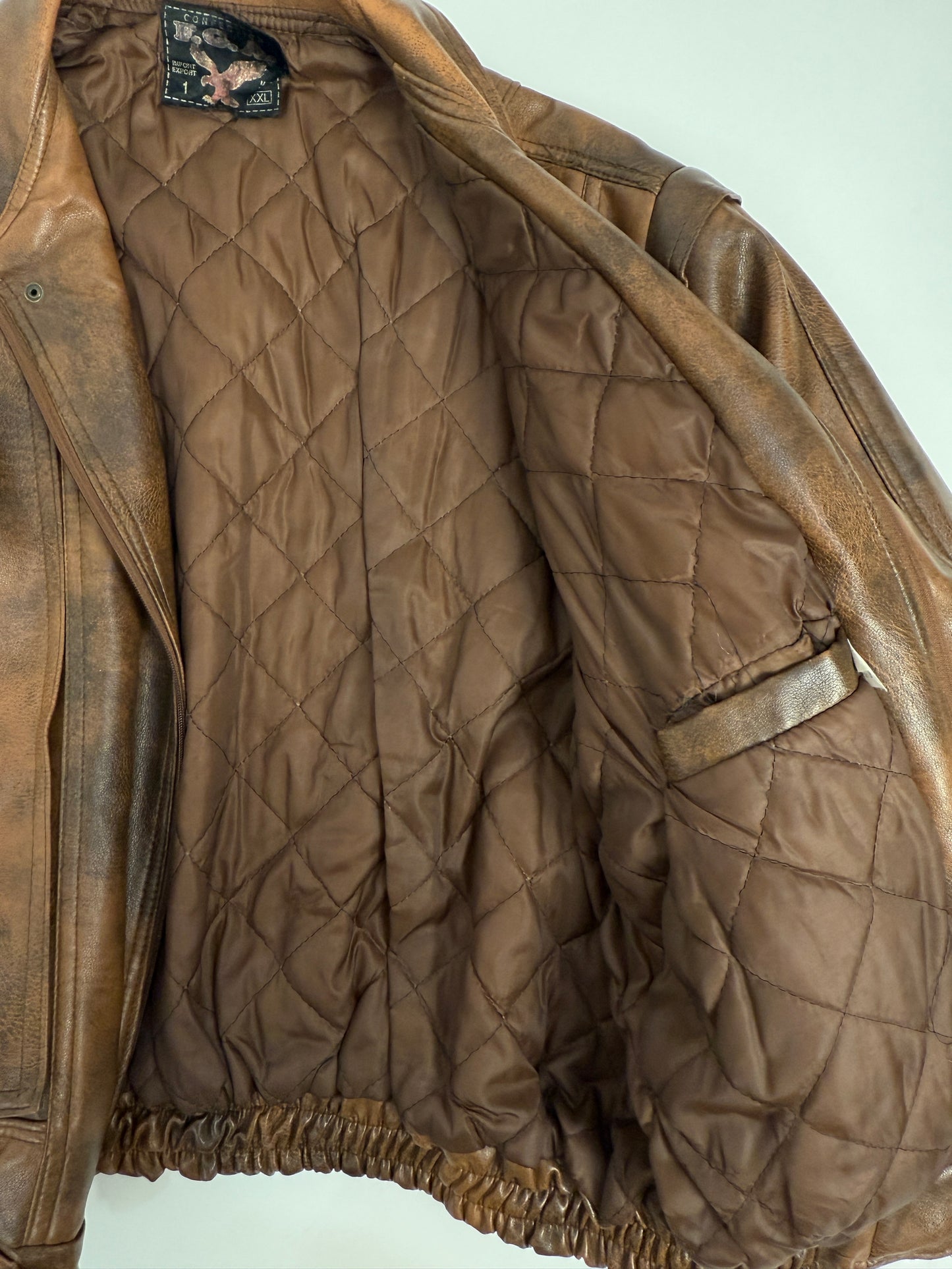 Bomber in pelle con interno trapuntato