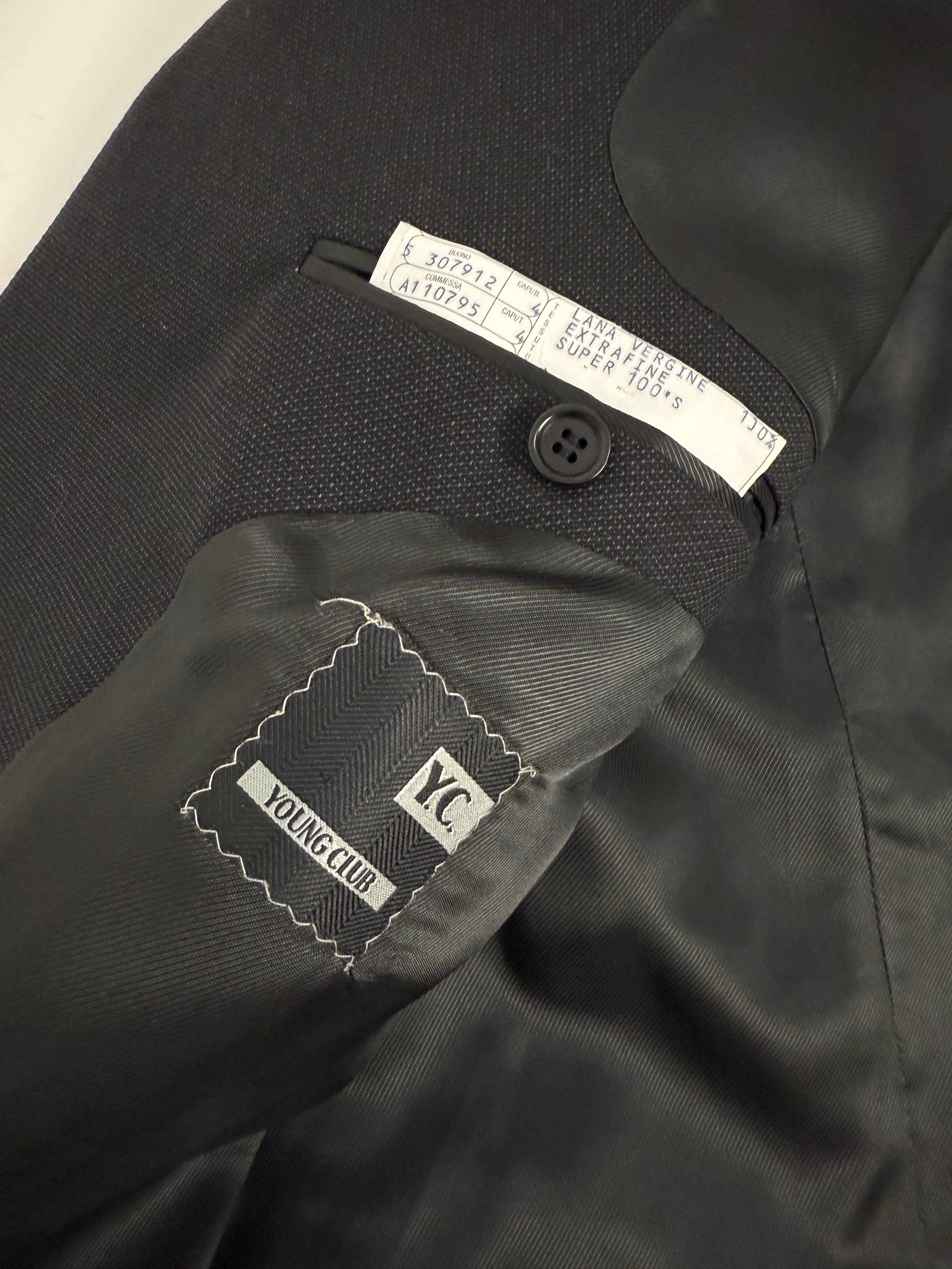 Completo sartoriale in lana vergine extrafine