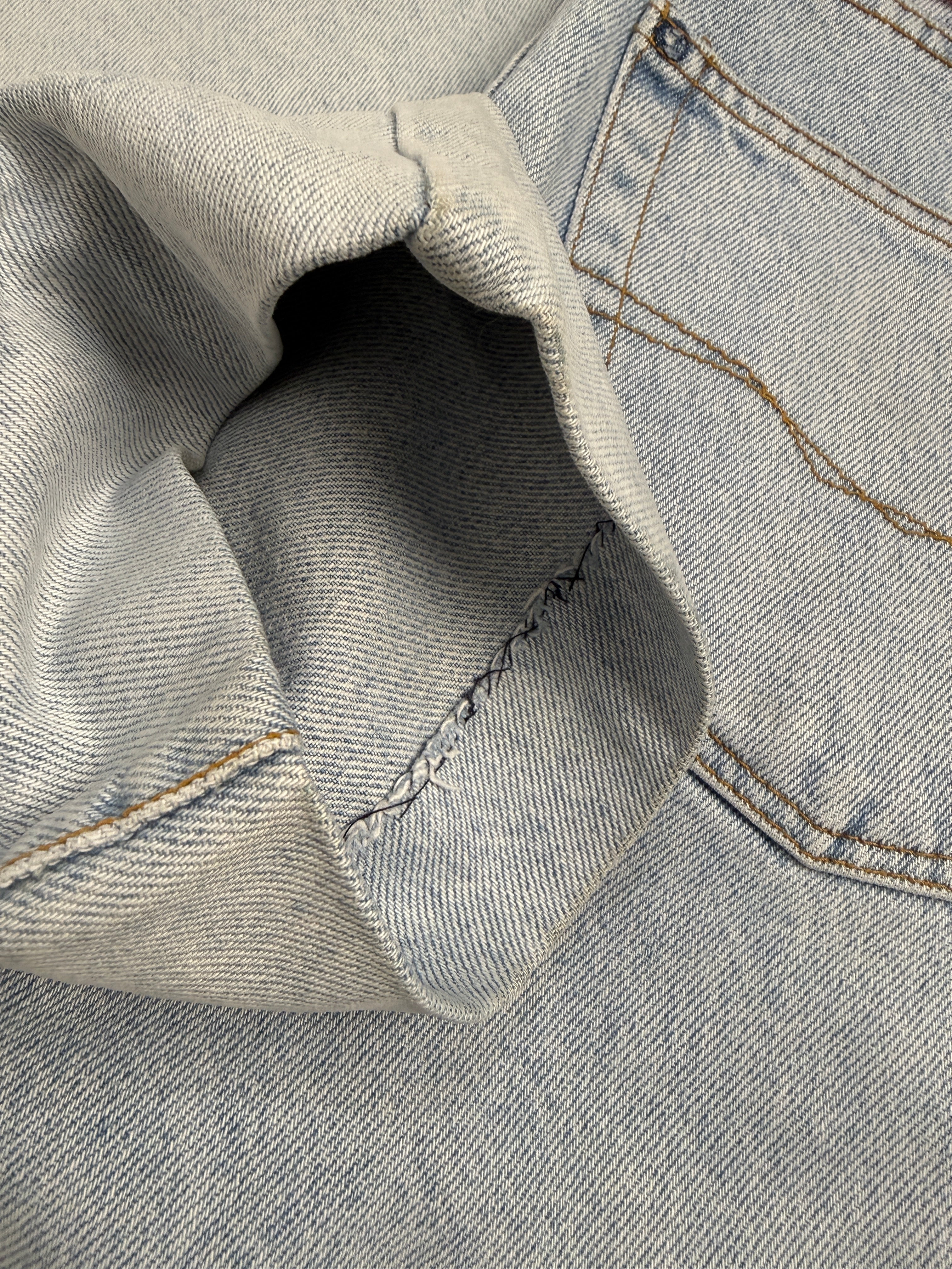 Jeans vintage Light Wash con ricami