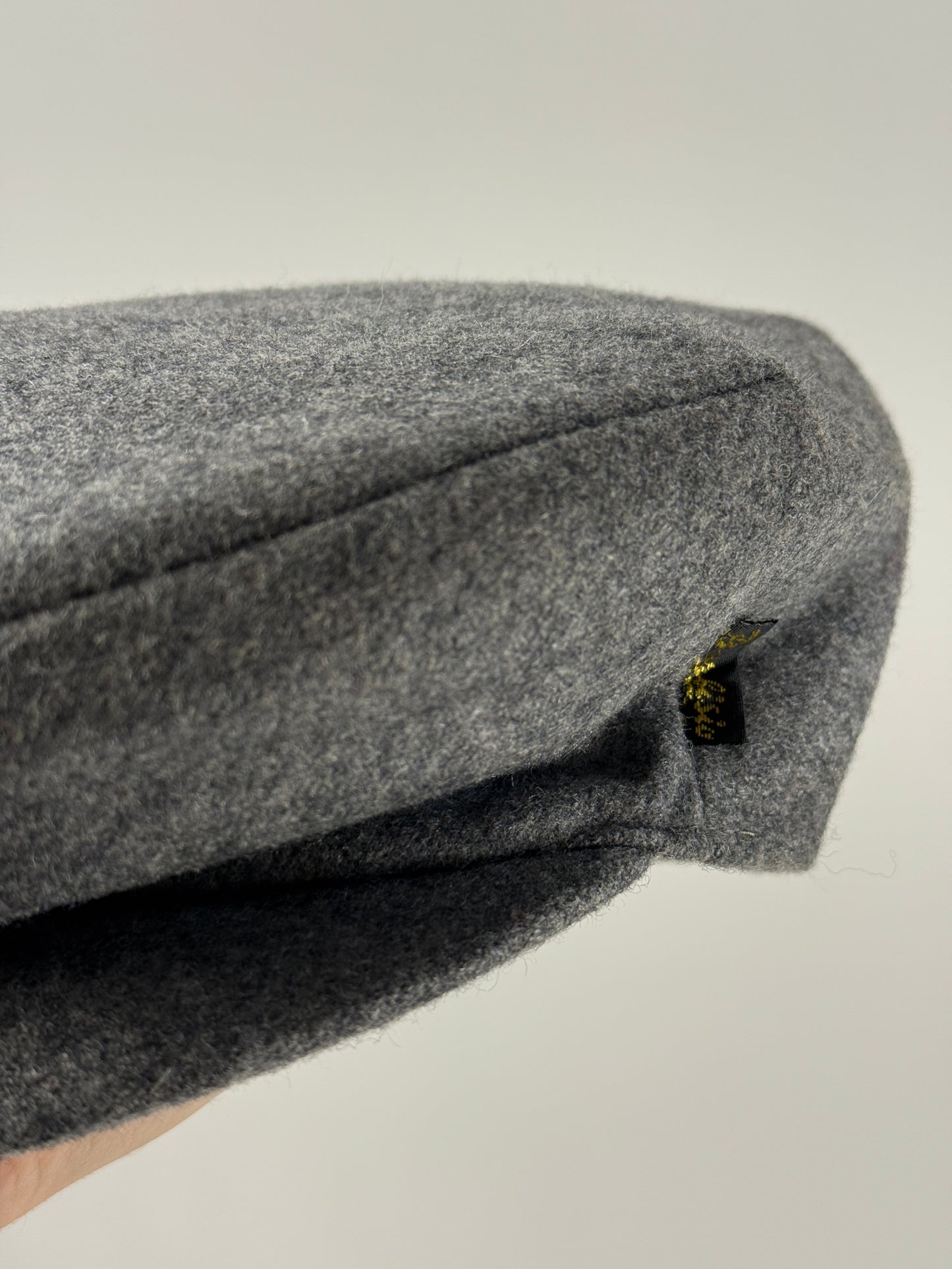 Coppola vintage in lana grigia