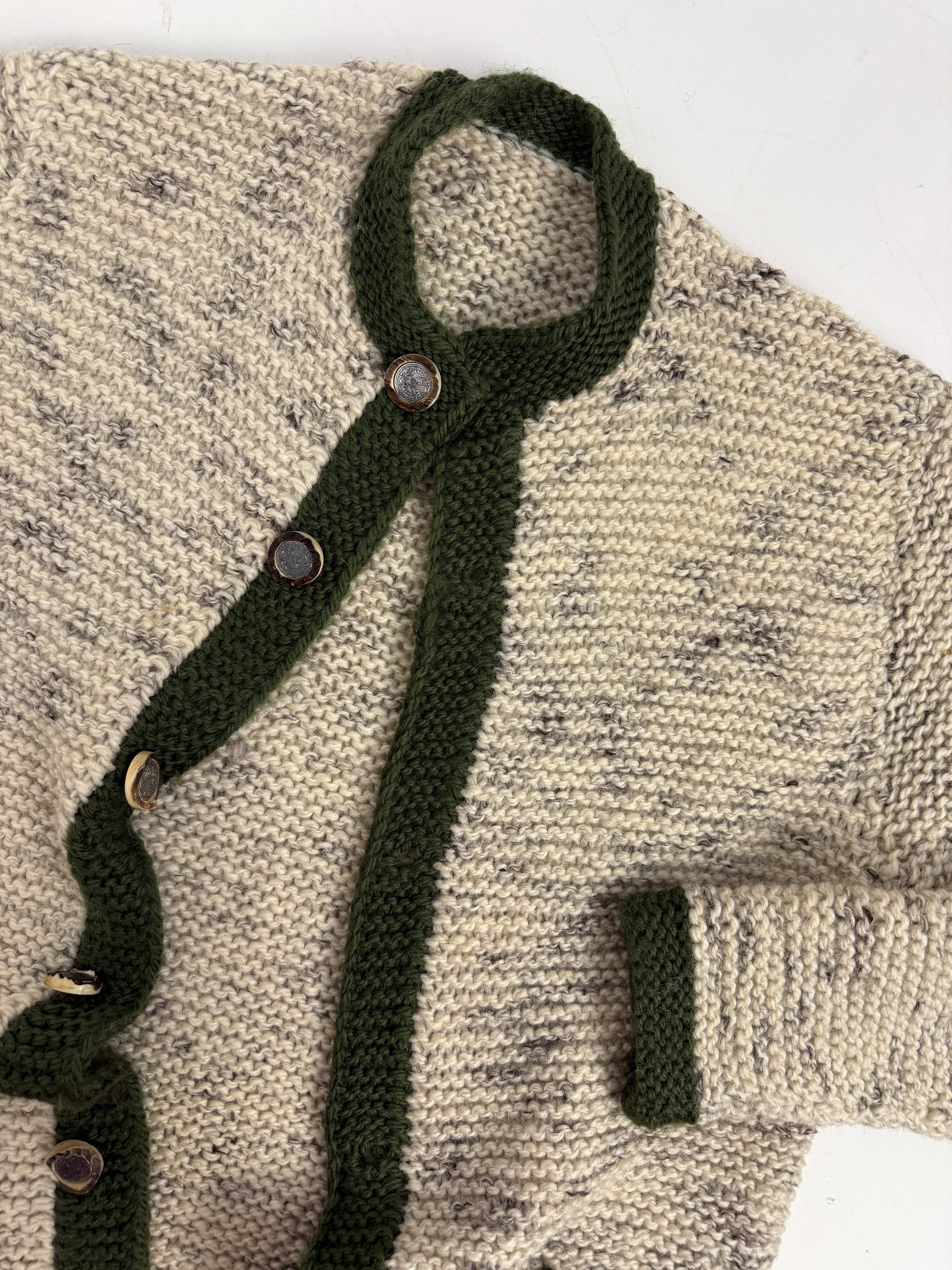 Cardigan fatto a mano in pura lana