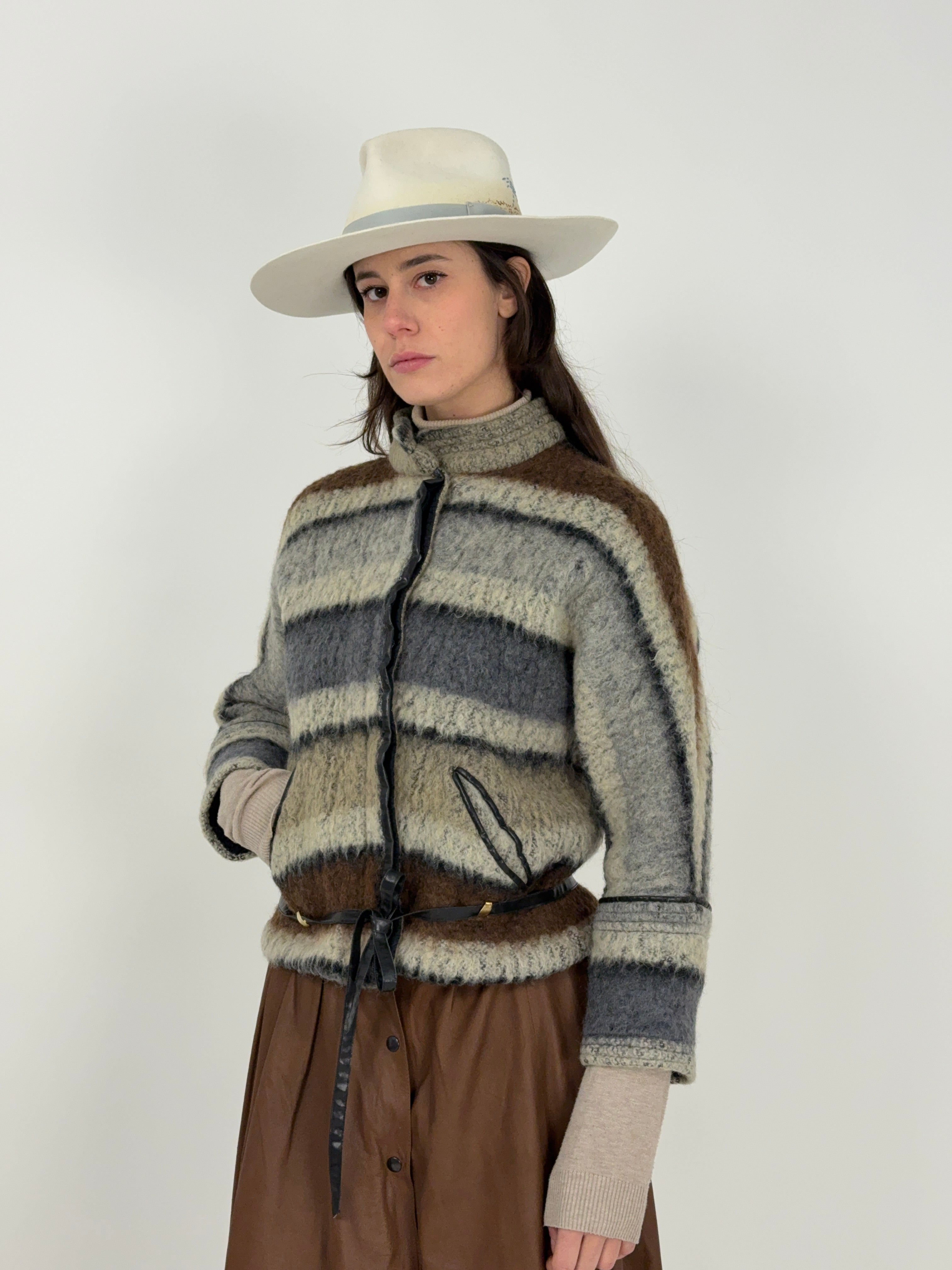 Giacca anni ’70 in lana con cintura in pelle