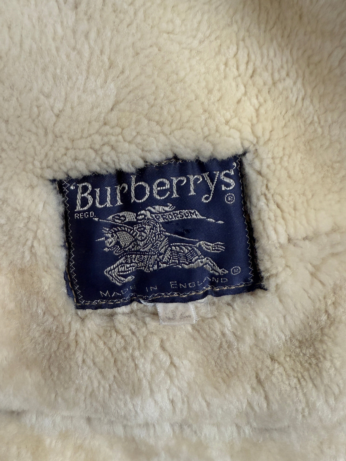 Cappotto Burberrys’ vintage in montone - Made in England