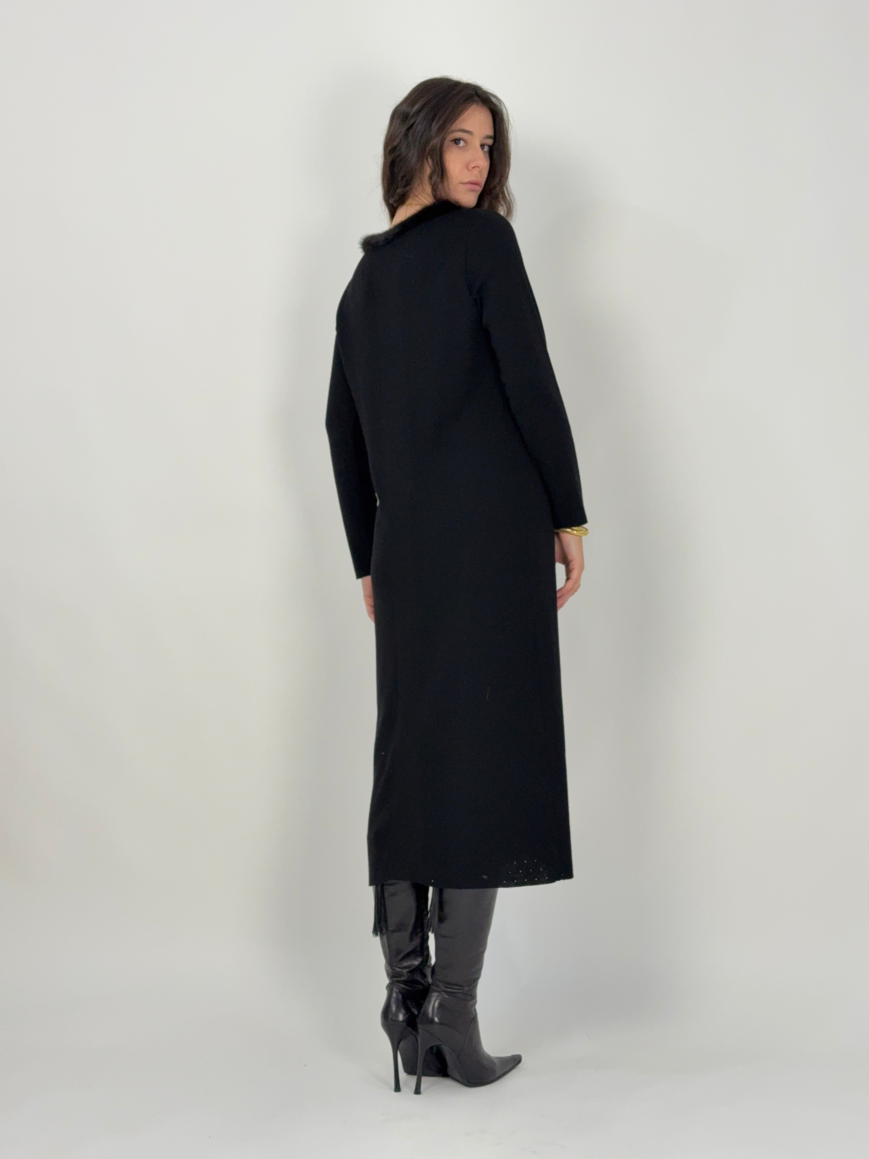 Abito lungo in lana con collo in pelliccia