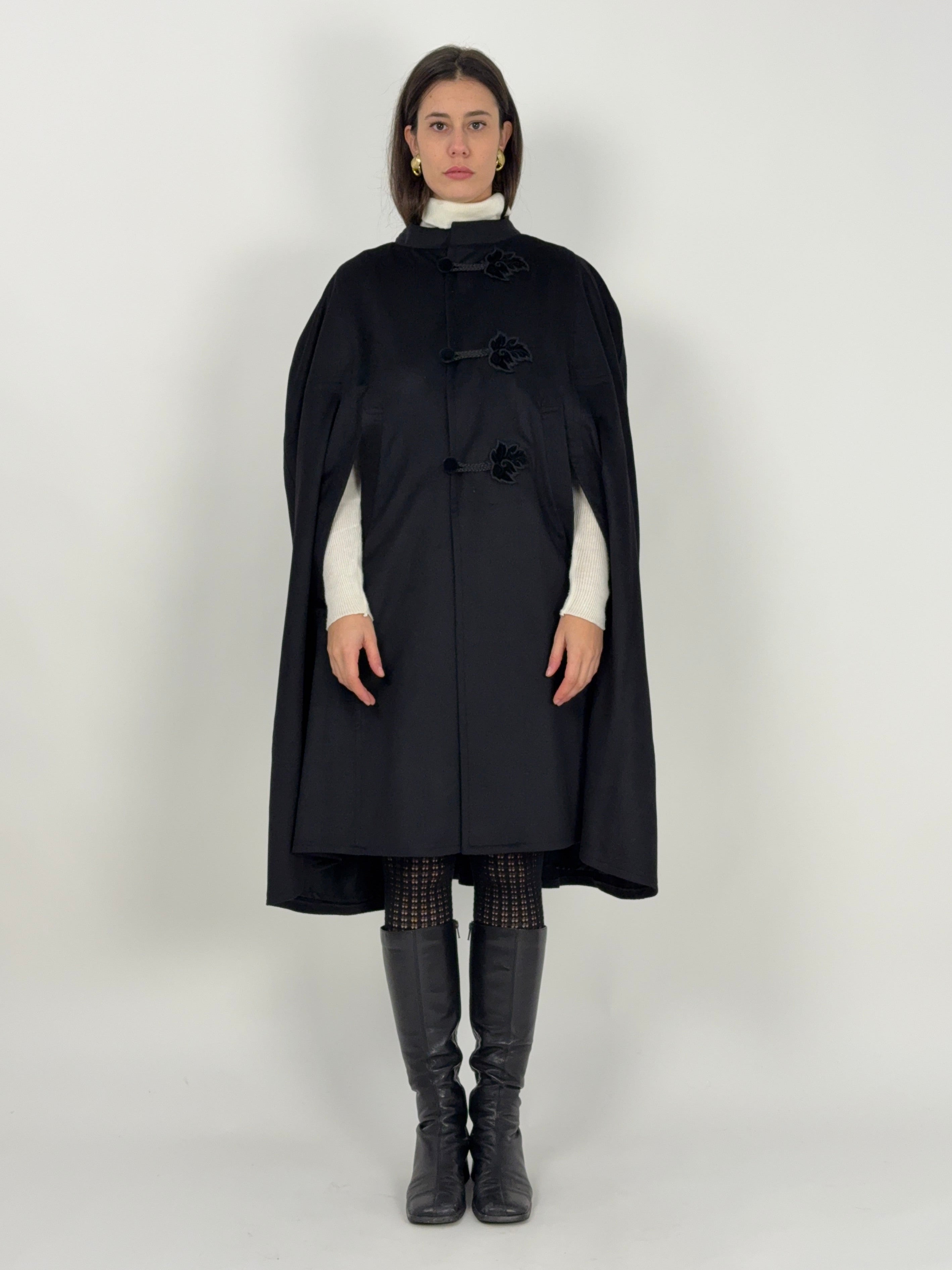 Mantella sartoriale in lana cashmere