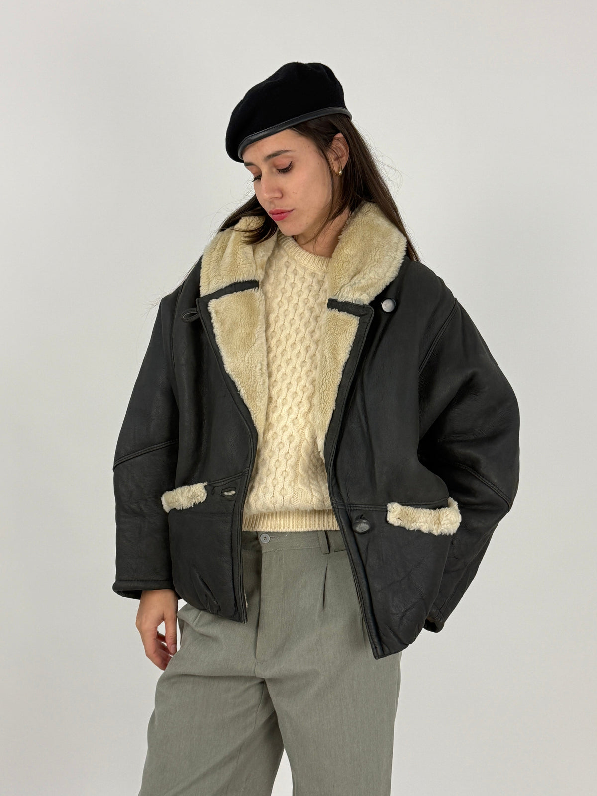 Shearling vintage Arsenio nero da donna indossato