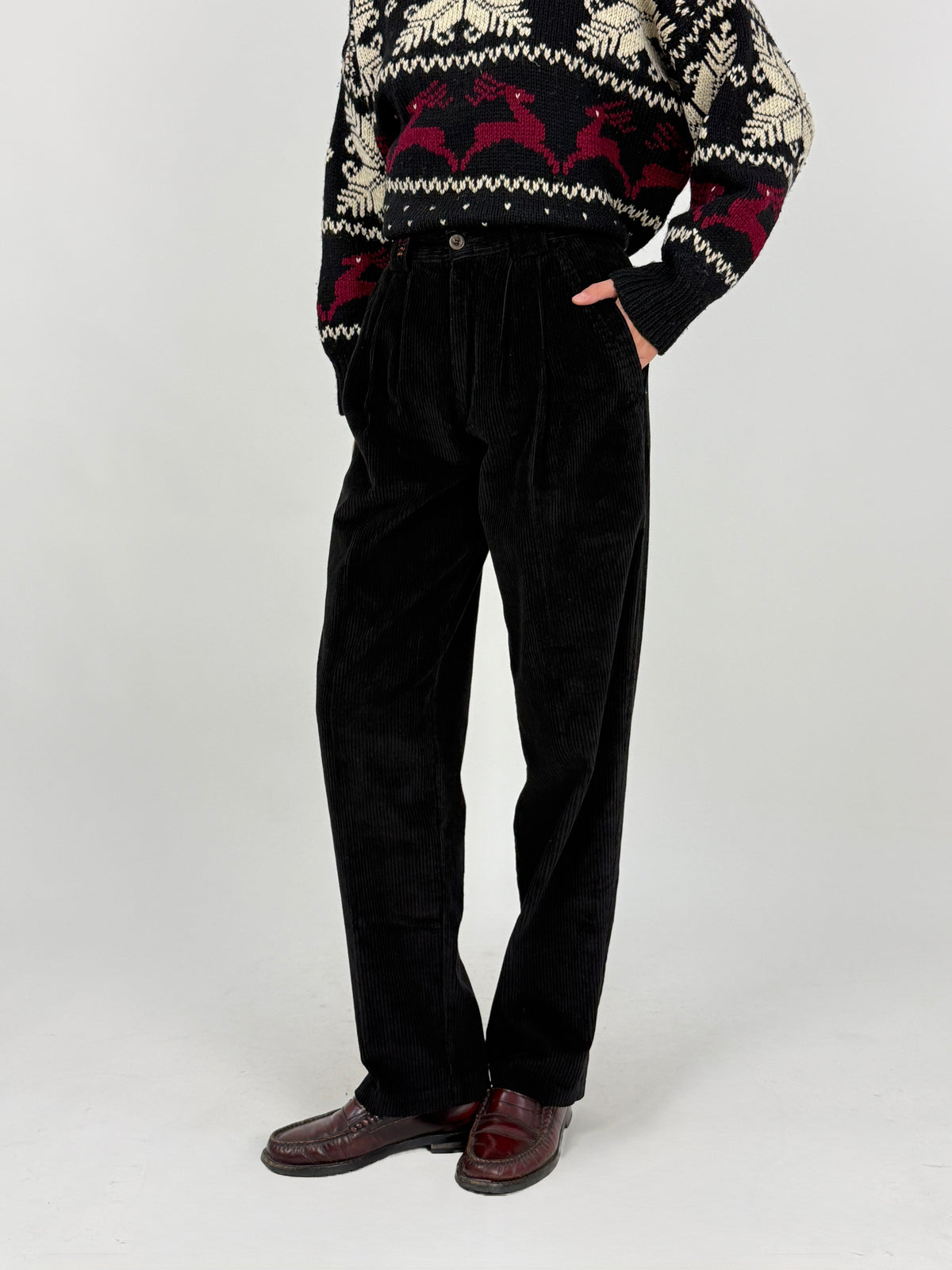 Pantaloni Mash Urban Life velluto a coste nero deadstock anni 80 taglia 42 - fronte intero indossato