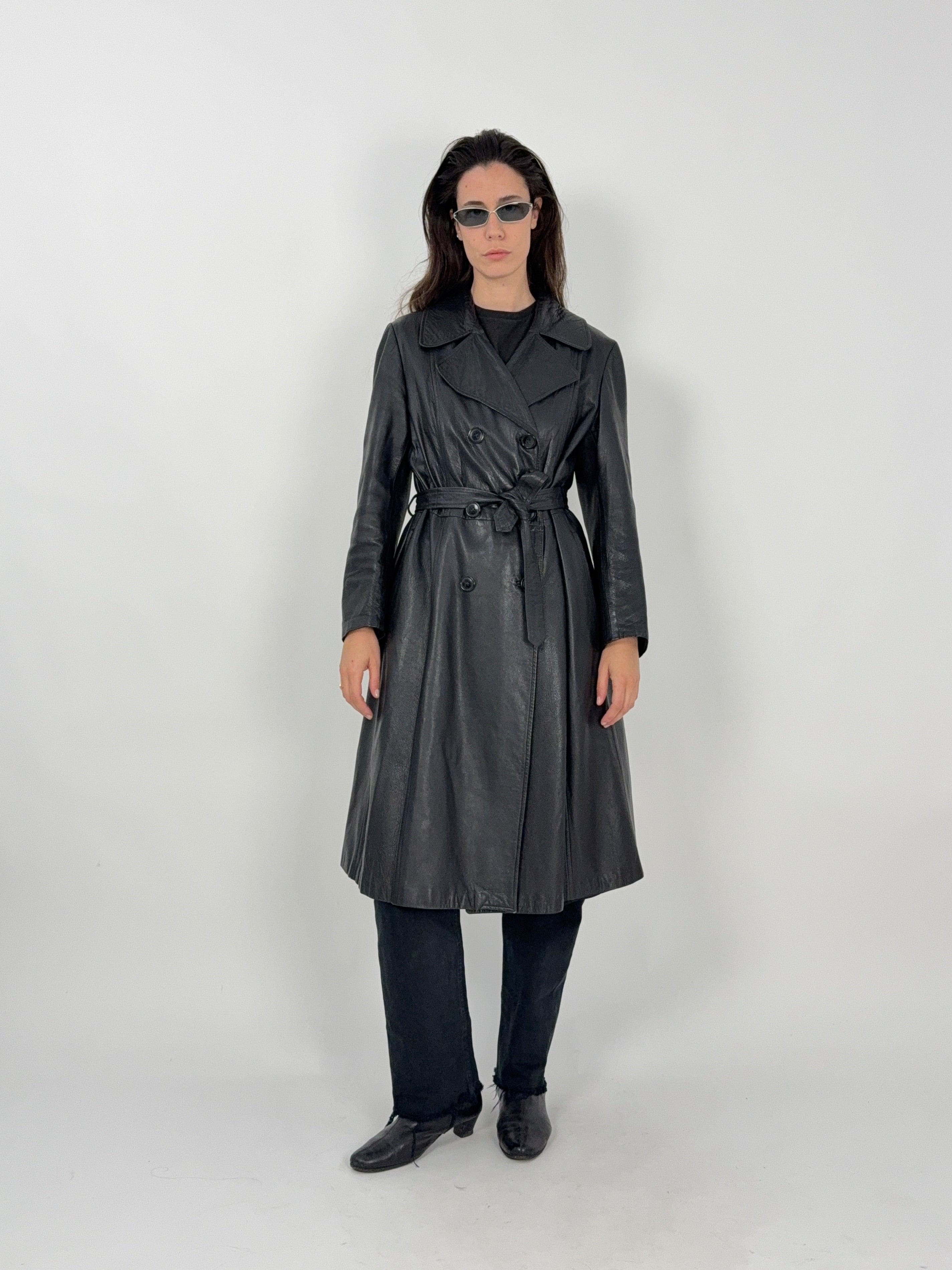 Trench in pelle nera anni '70 - doppiopetto
