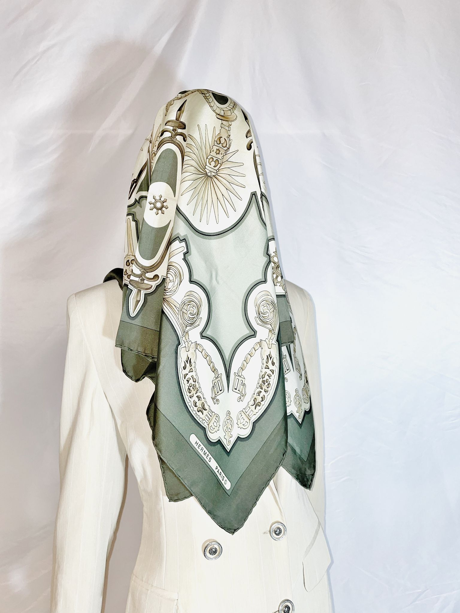 Foulard Original " Les aprons" Carre 90 - Fangovintage
