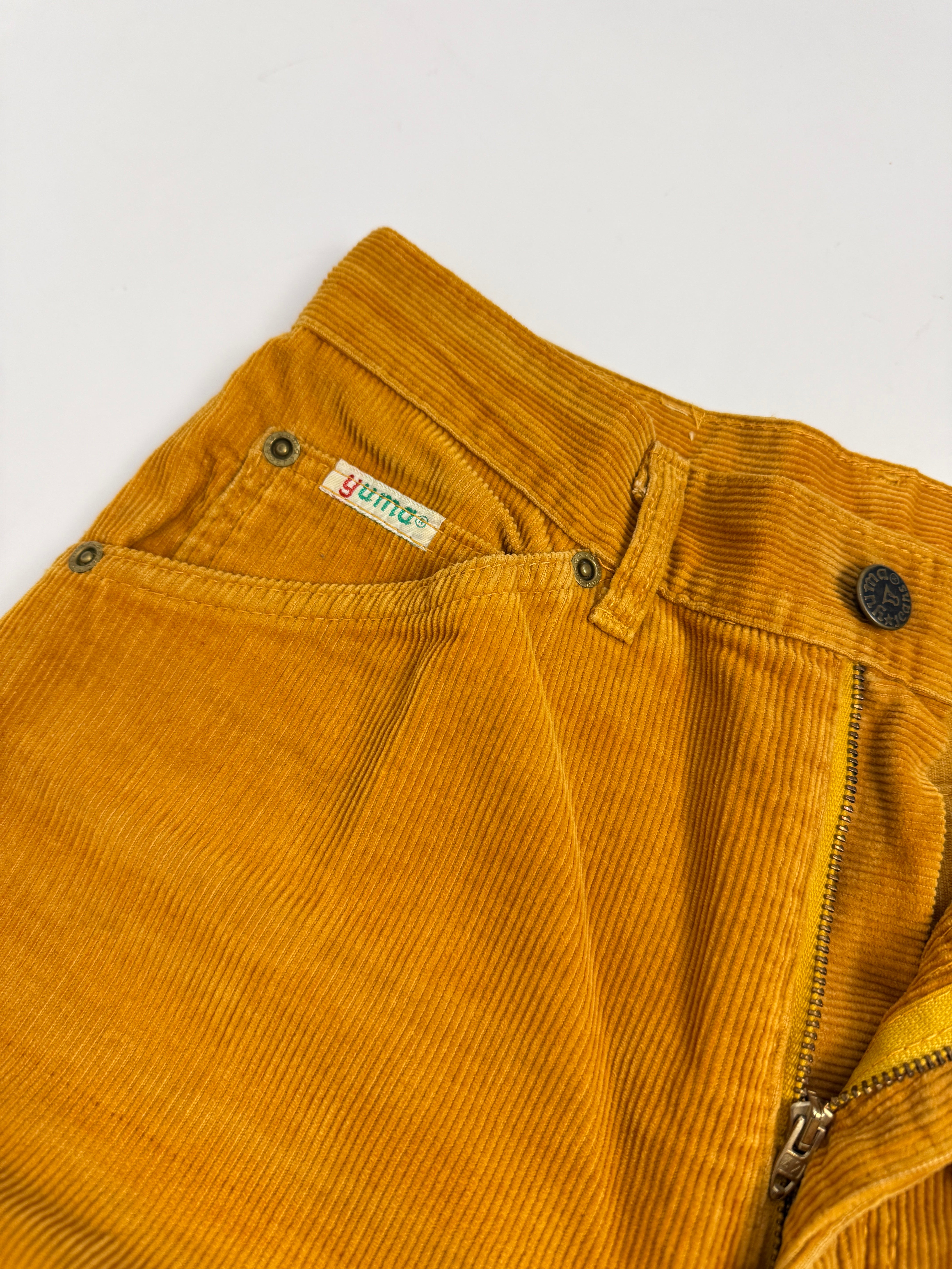 Pantaloni anni '80 in velluto a coste