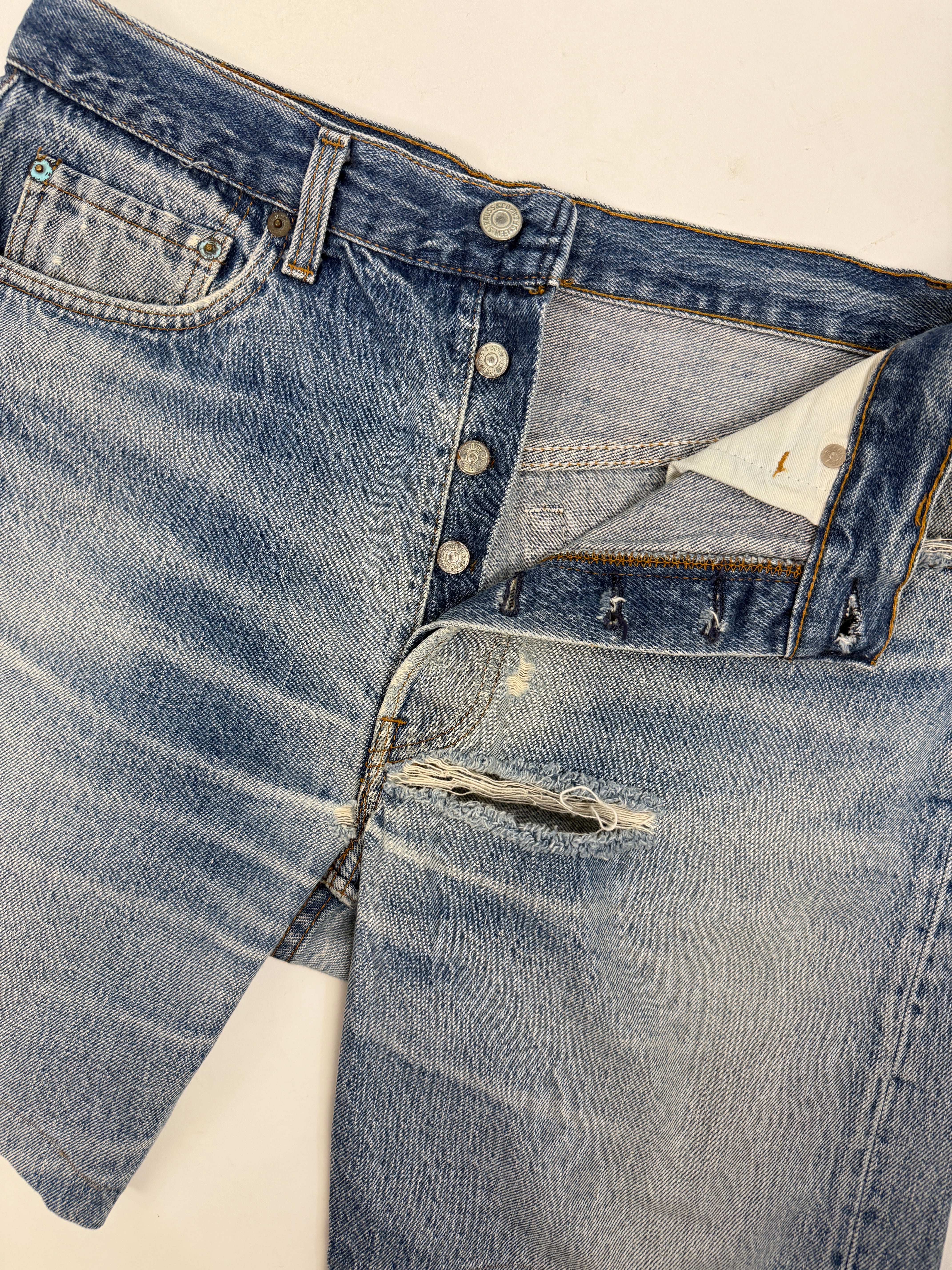 Bermuda Levi's 557 Relaxed Light Wash - Taglia 46/48 M