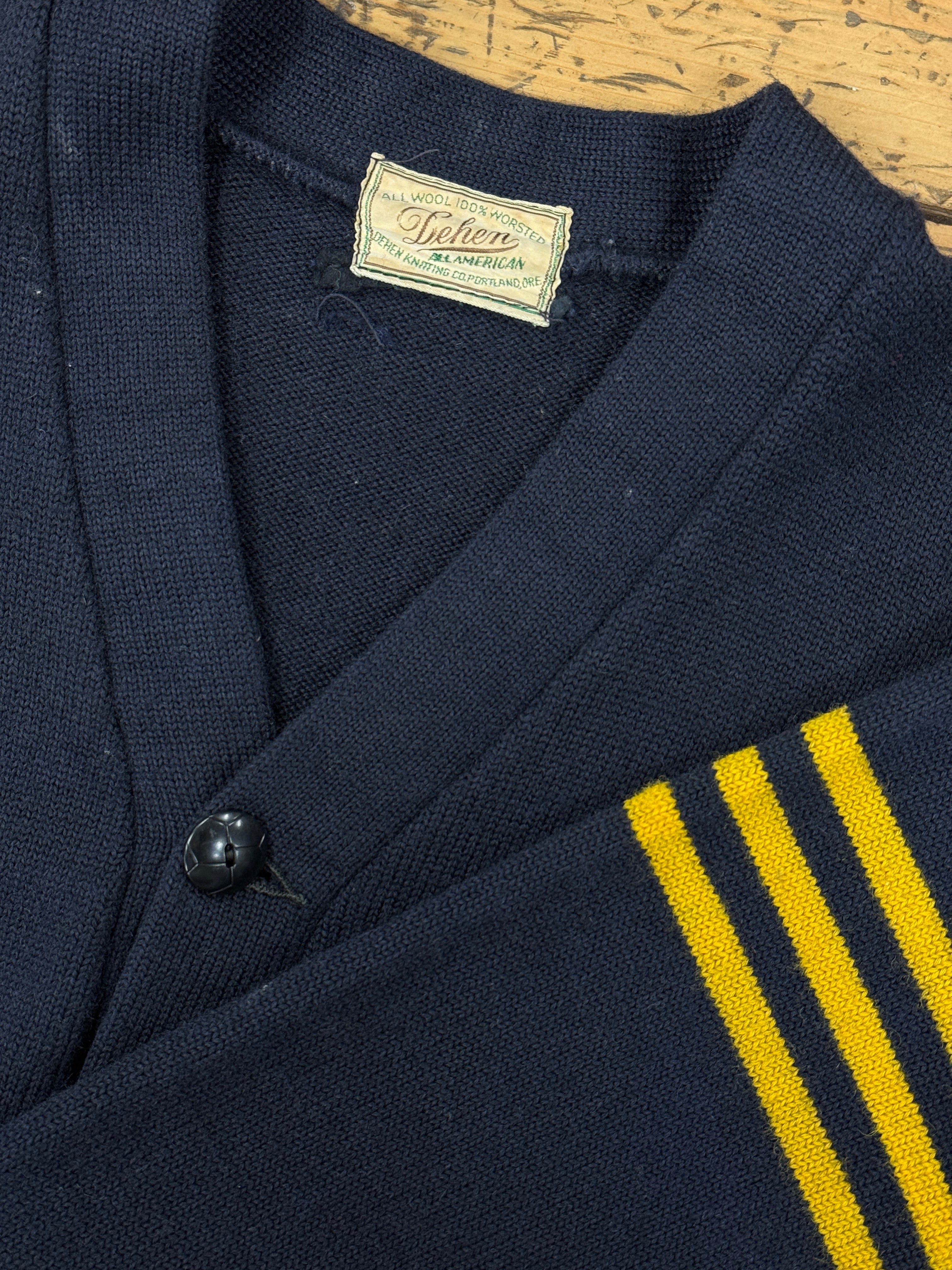 Cardigan Dehen Anni ’50 in Lana Worsted – Original American Knitwear