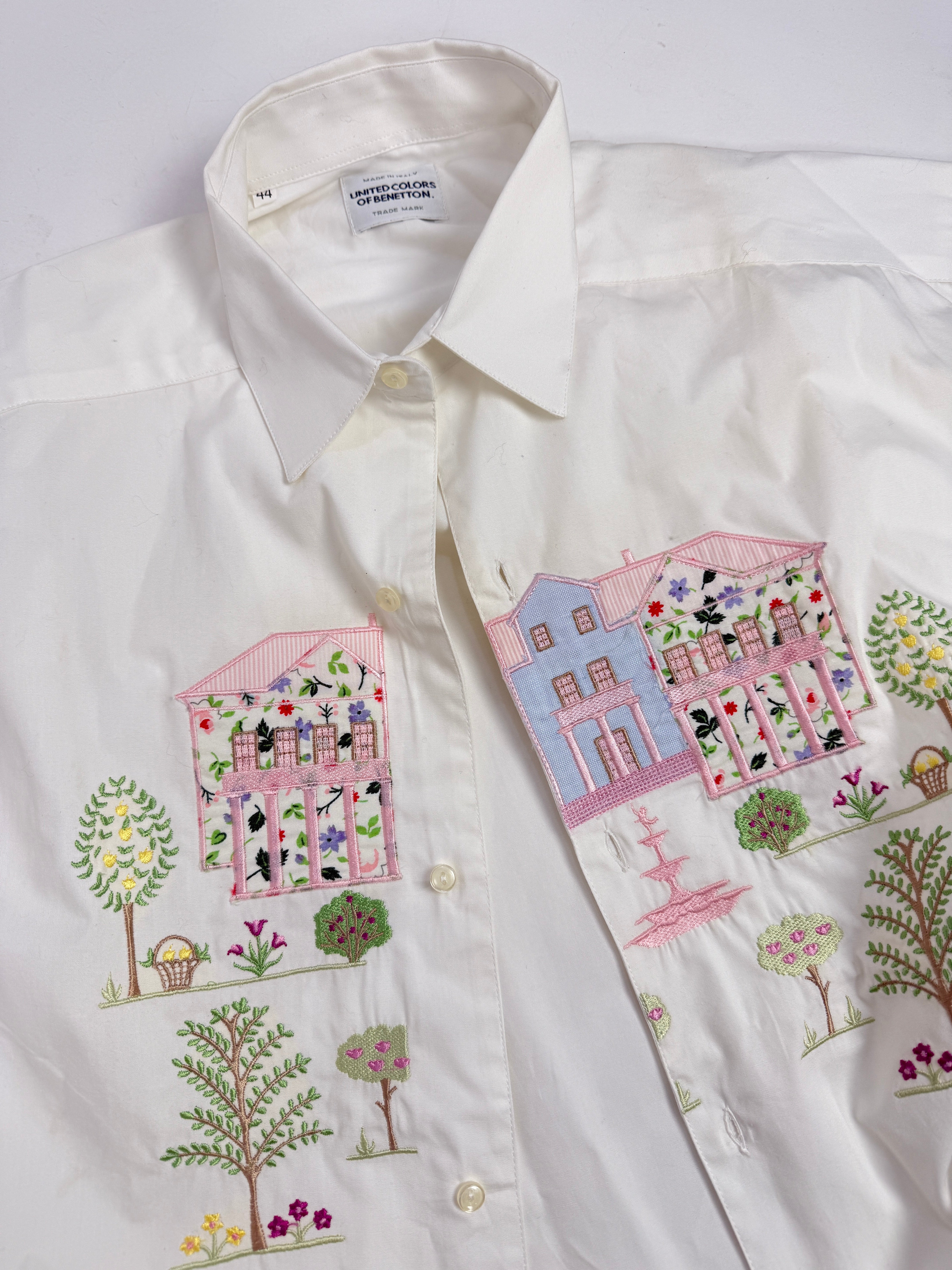 Camicia in cotone bianco con ricami