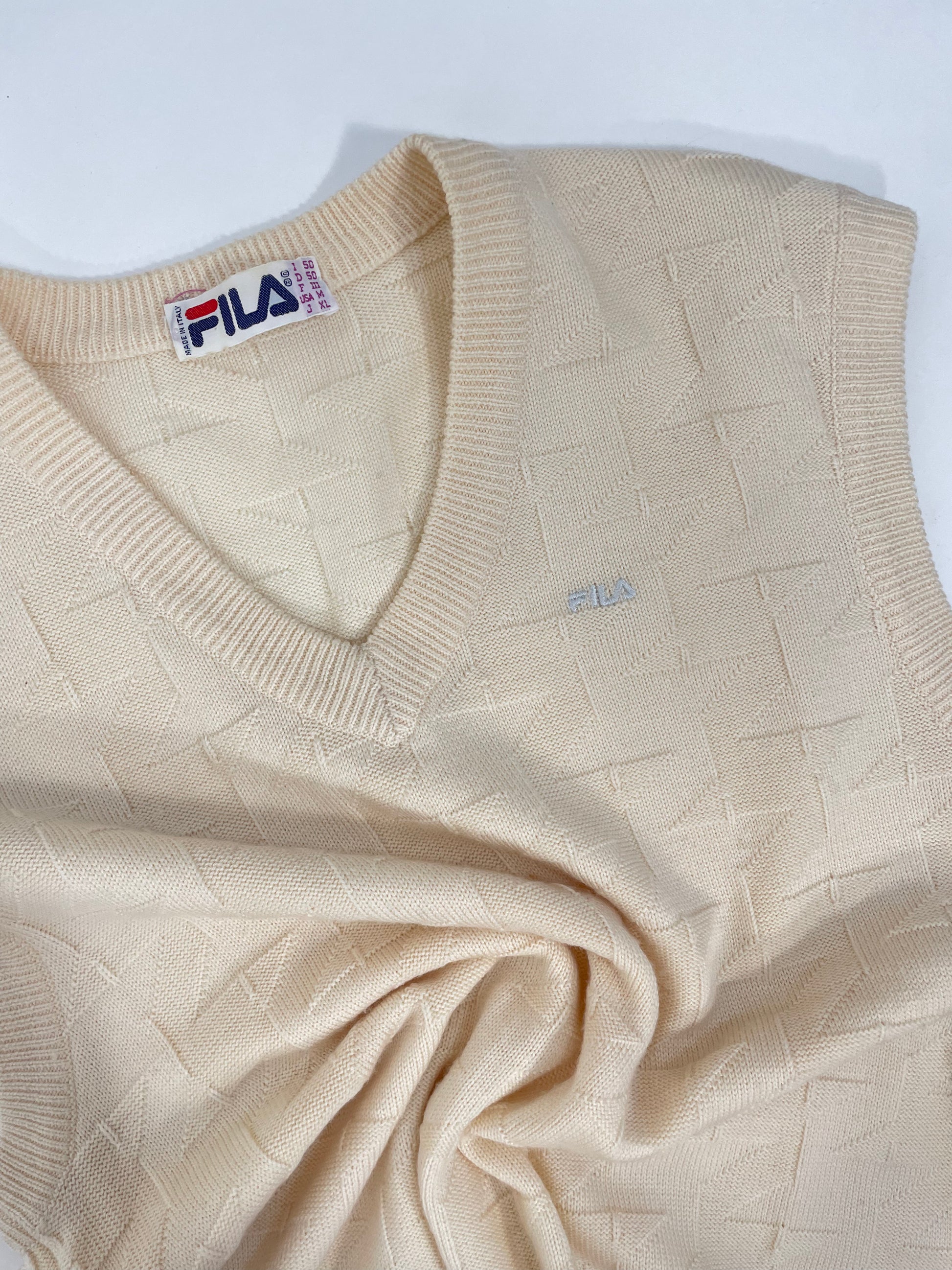 gilet-fila-vintage-in-pura-lana-colore-bianco