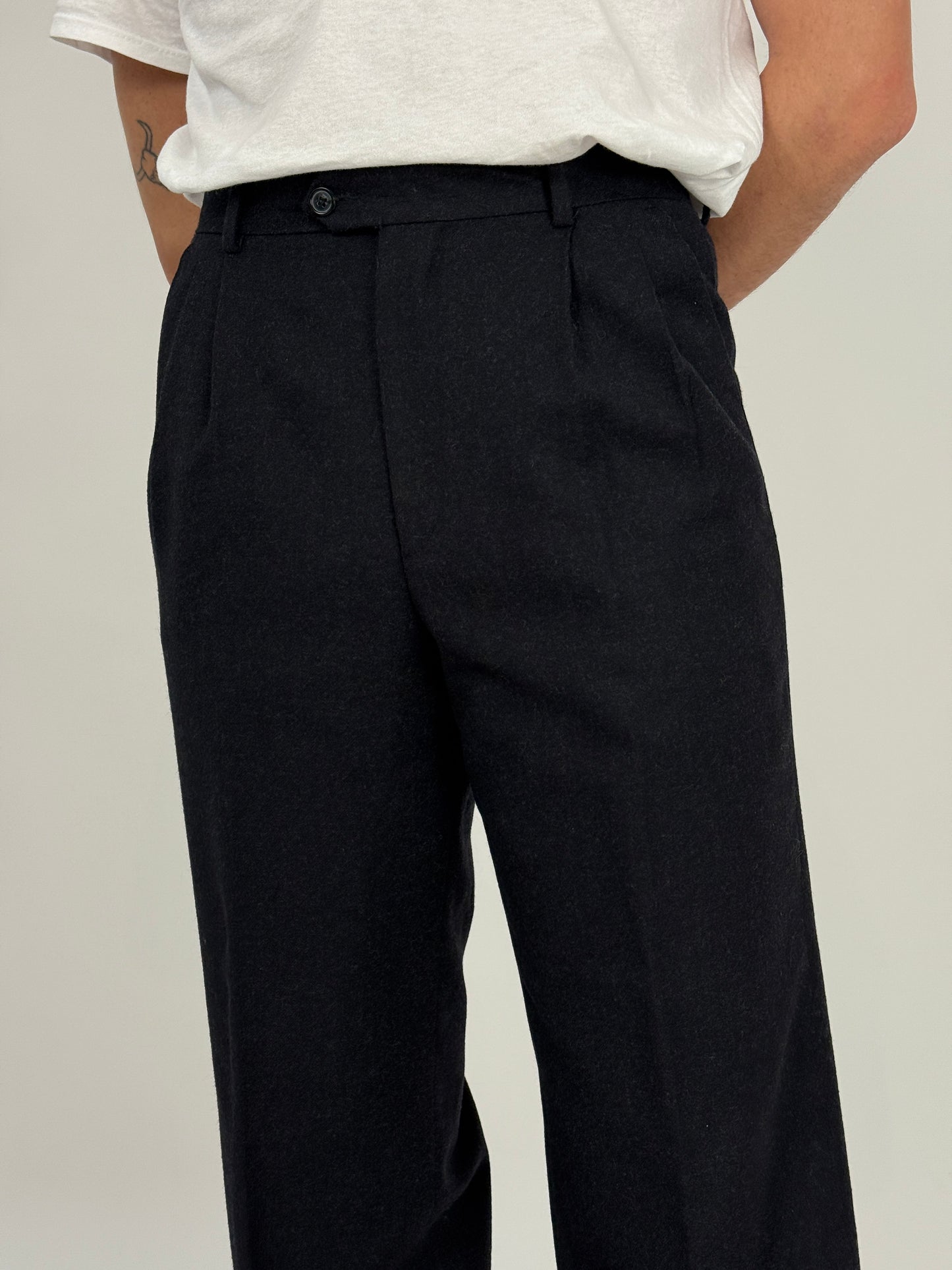 Pantaloni sartoriali in pura lana vergine