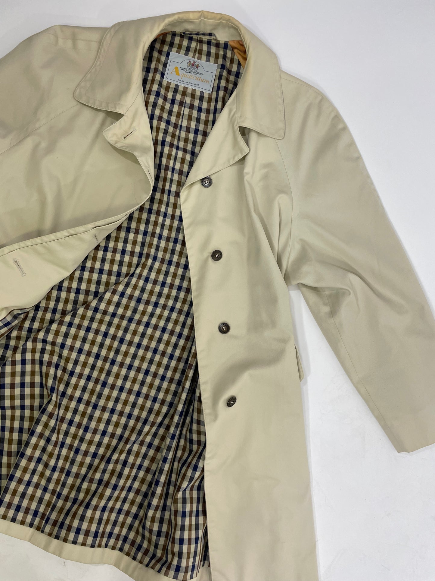 Aquascutum Trenchcoat Made in England Women Fangovintage