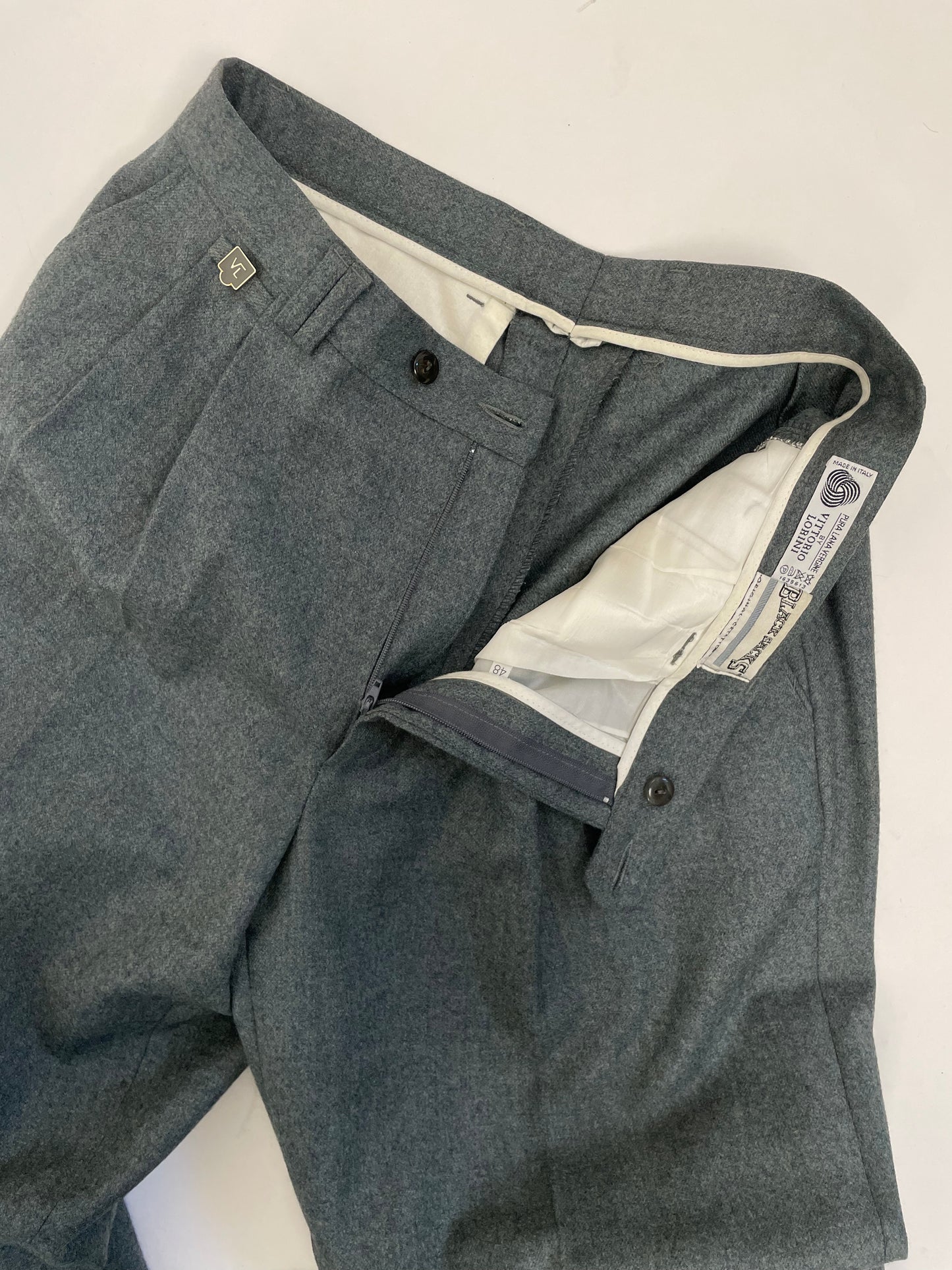 pantaloni-sartoriali-uomo-vintage-in-lana-grigia